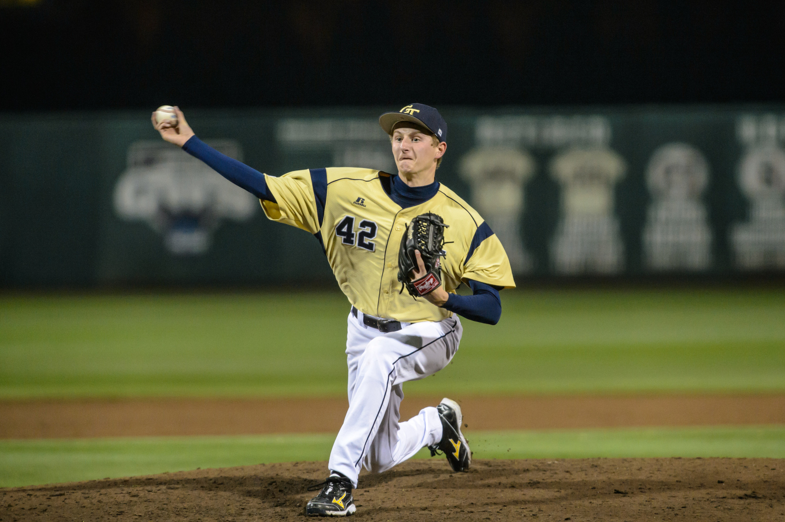 Kyle Leach (42)