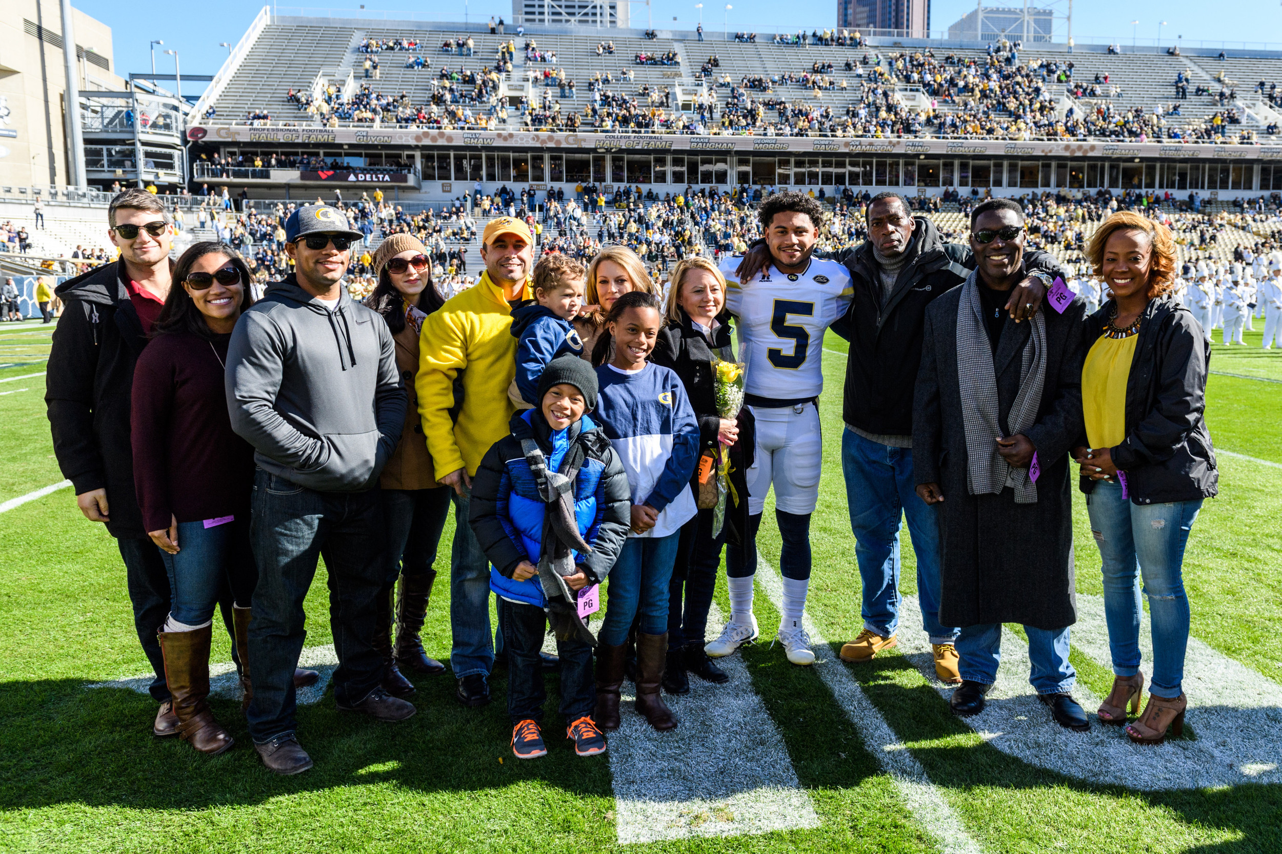 Justin Thomas (5) and family