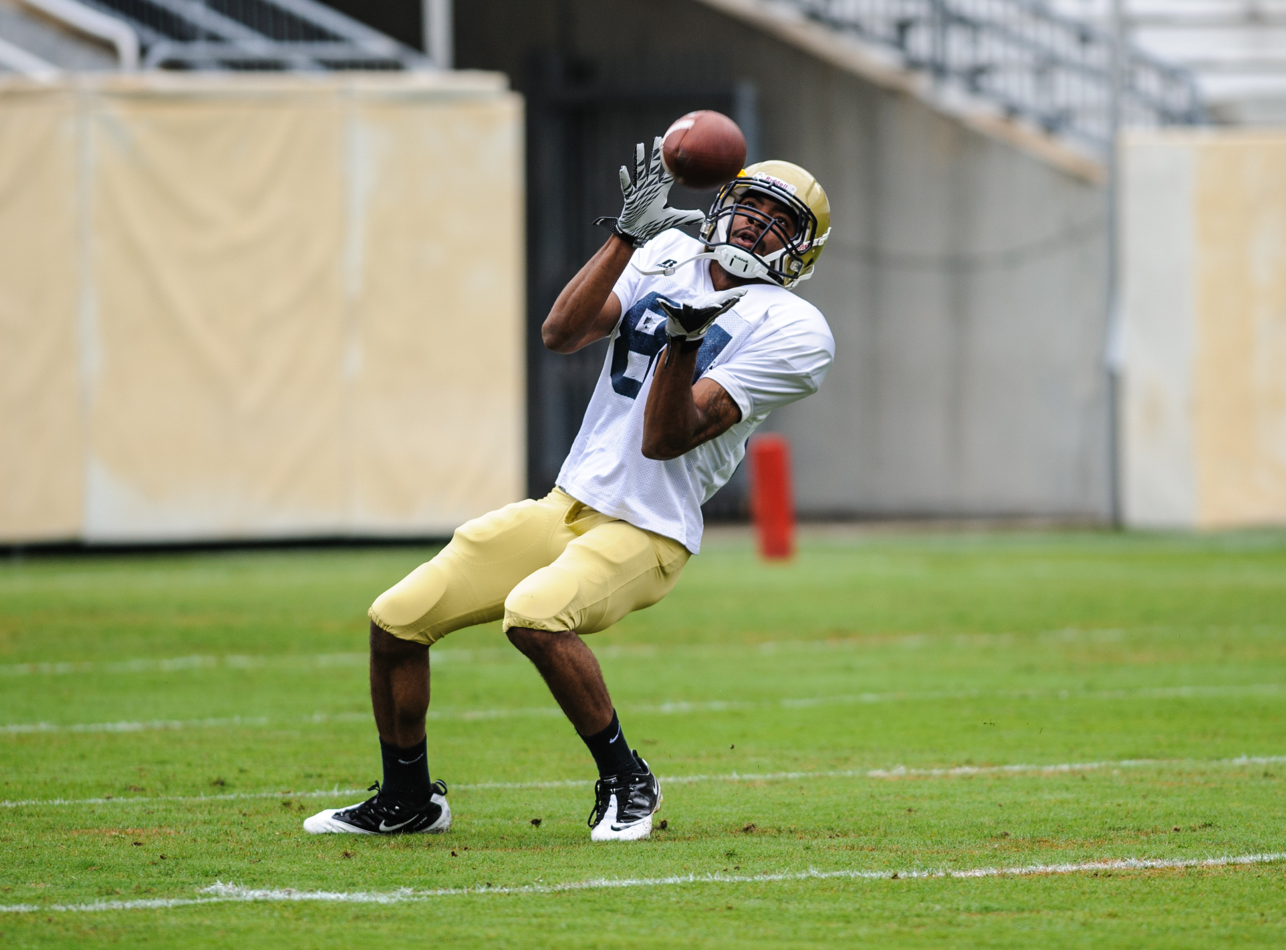 Jeremy Moore (83)