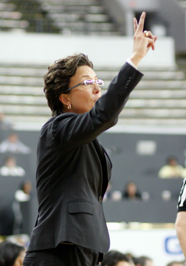 Head Coach MaChelle Joseph