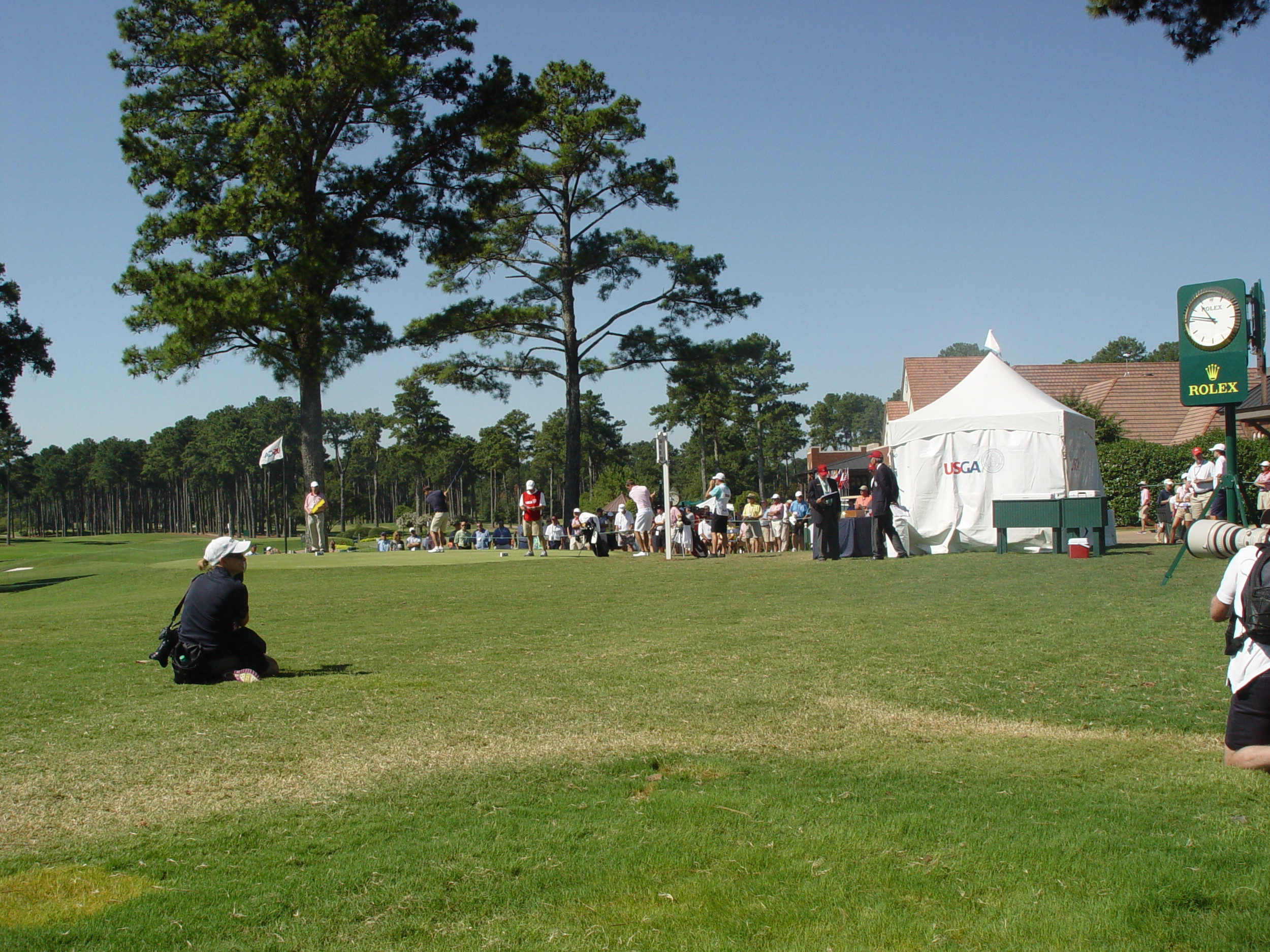 Ollie Schniederjans prepares to tee off to begin the opening round of match play at the U.S. Amateur, Highlands Course, Atlanta Athletic Club, August 14, 2014
