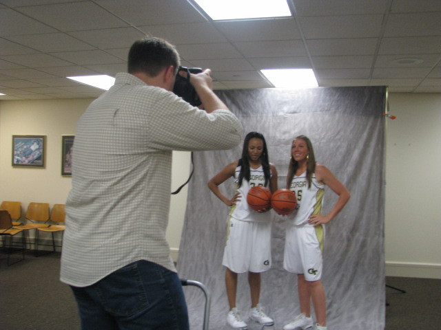 Behind-The-Scenes of 2009-10 Photo Day