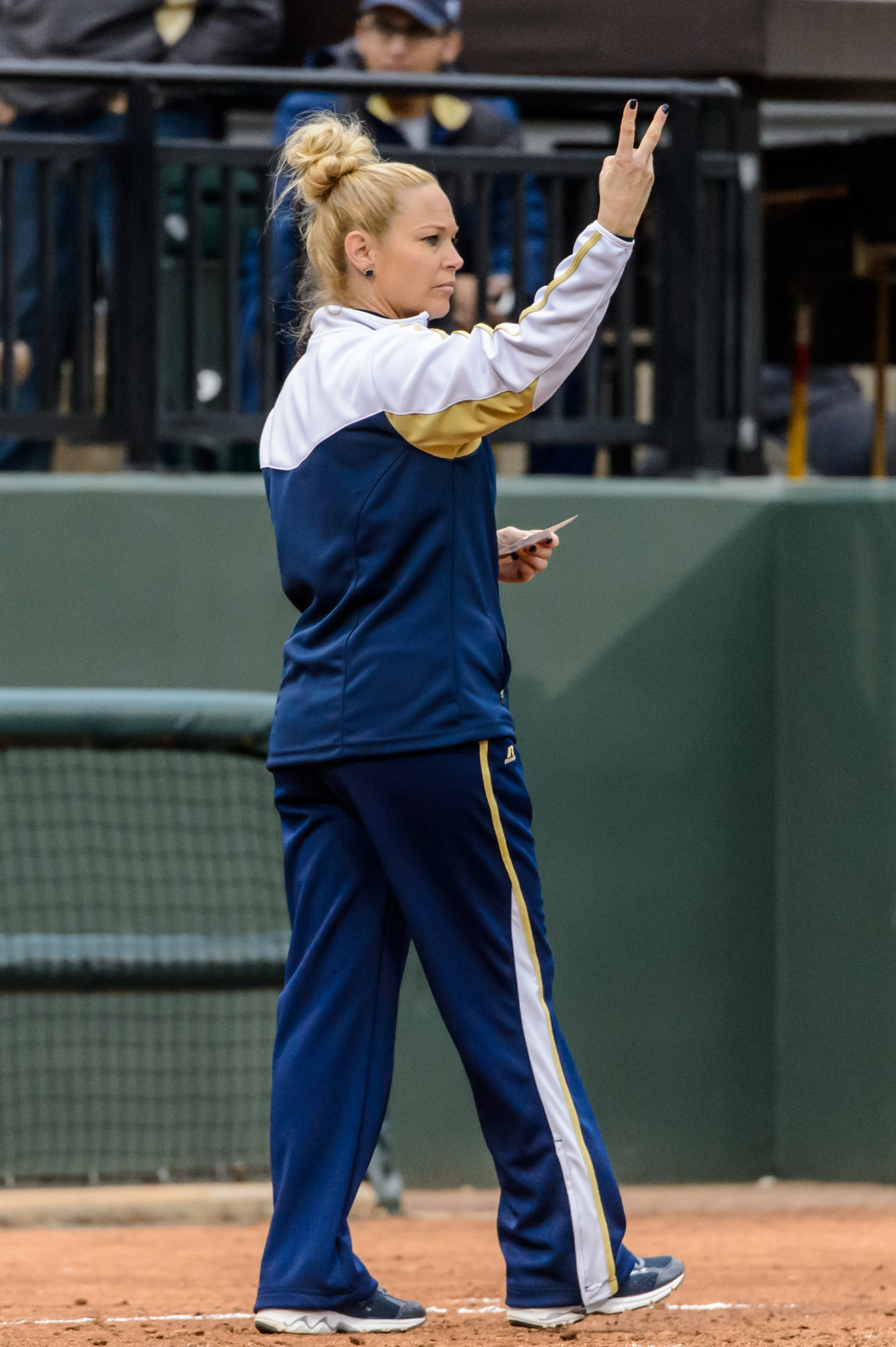 Coach Shelly Hoerner