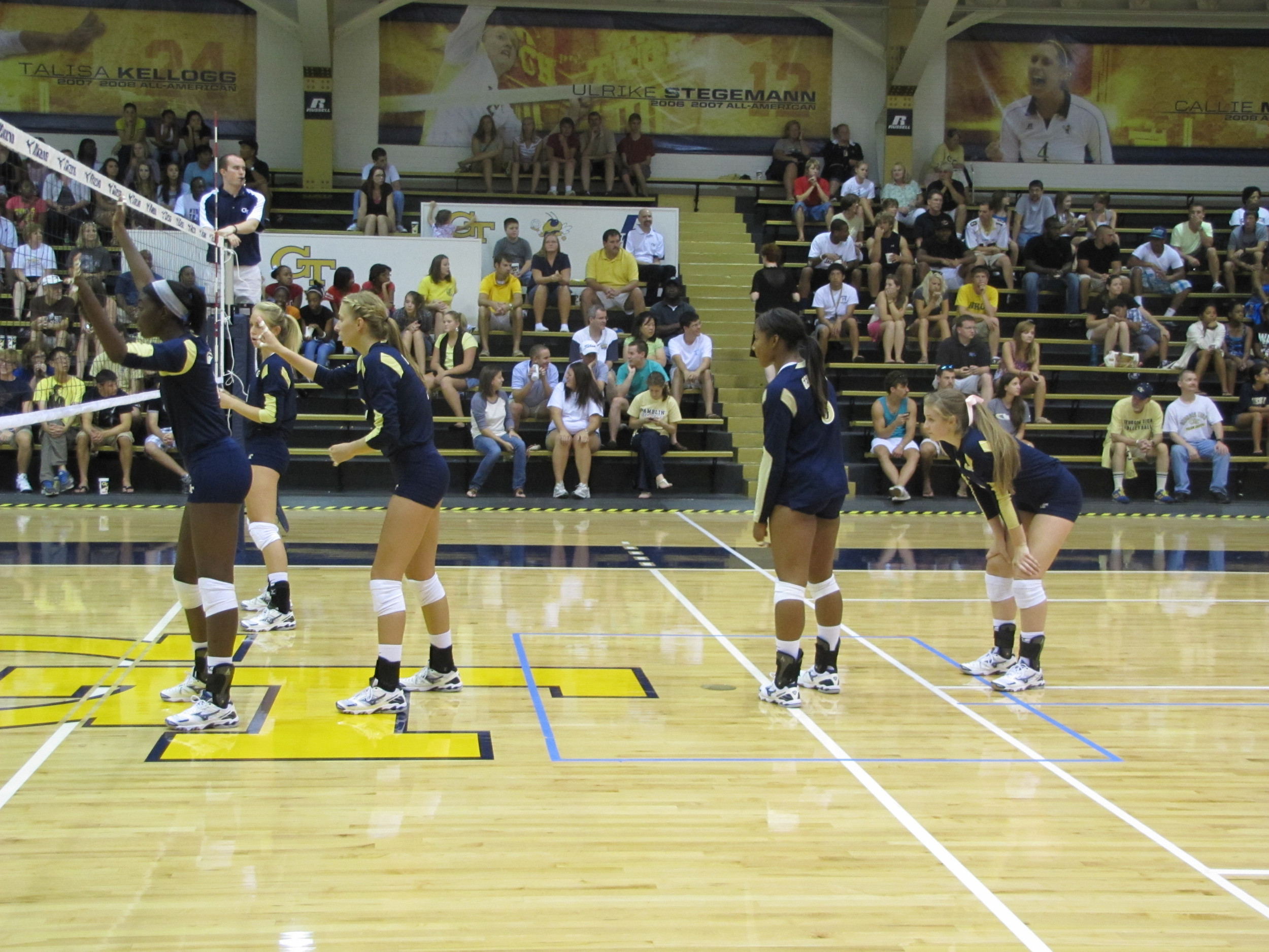 2011 Gold/White Scrimmage and Big Sisters Clinic