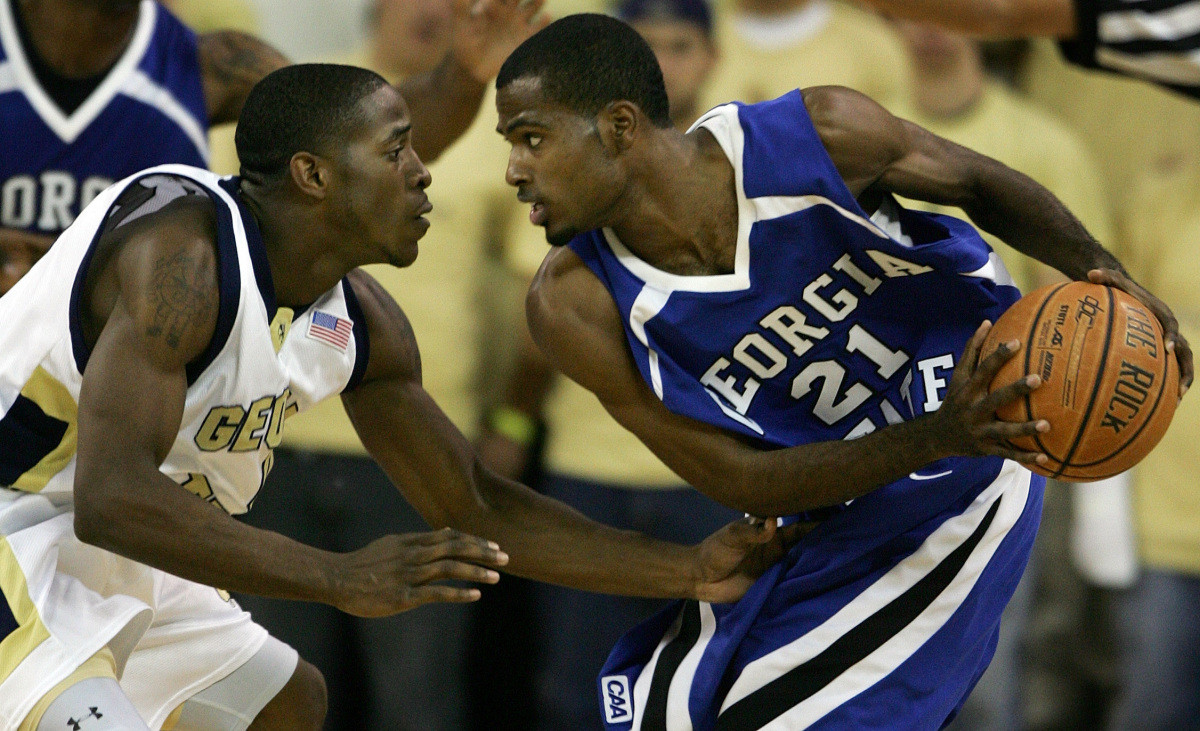 Georgia Tech's Zach Peacock, left, and Georgia State's Leonard Mendez look eye-to-eye in the first half. (AP Photo/Atlanta Journal Constitution, Brant Sanderlin)