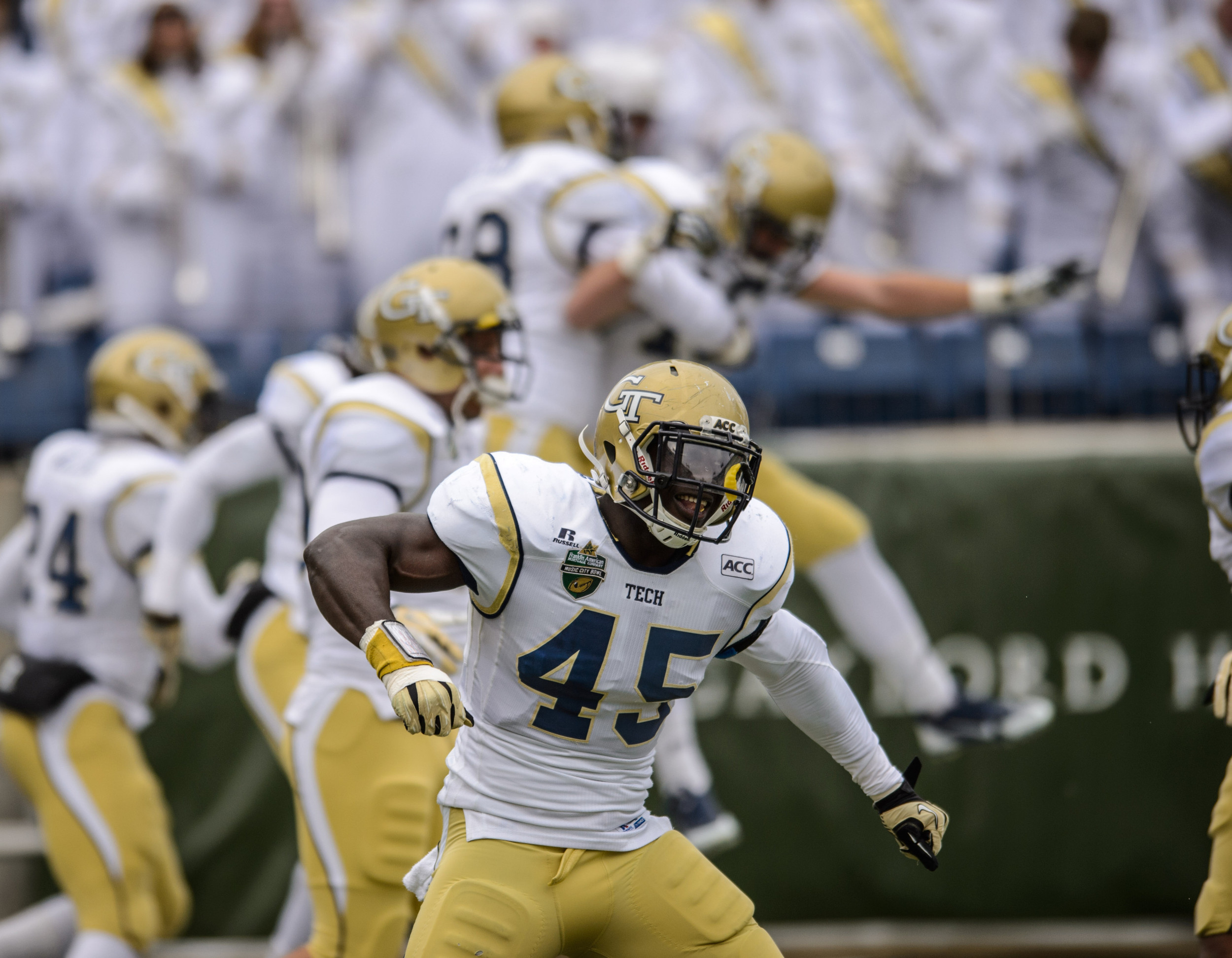 Jeremiah Attaochu (45)