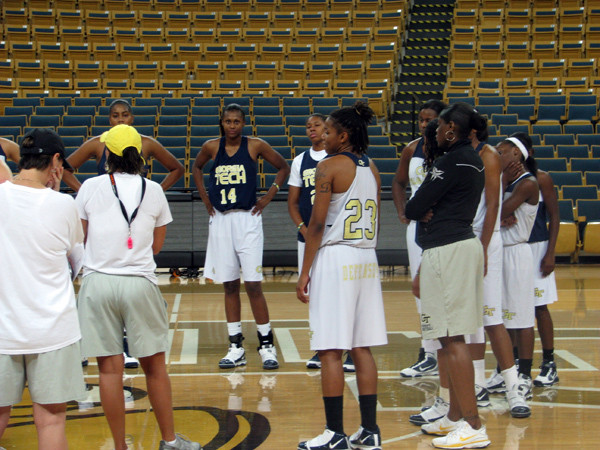 Women's Basketball Practice (11/3/09)