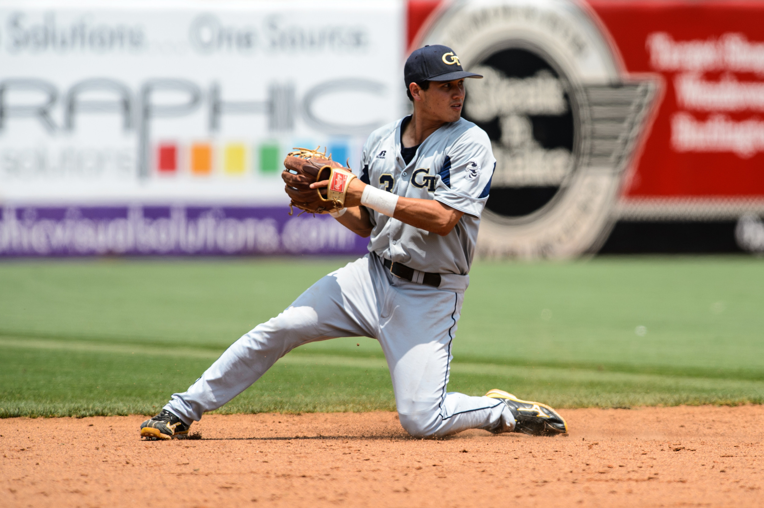 Mott Hyde (3)