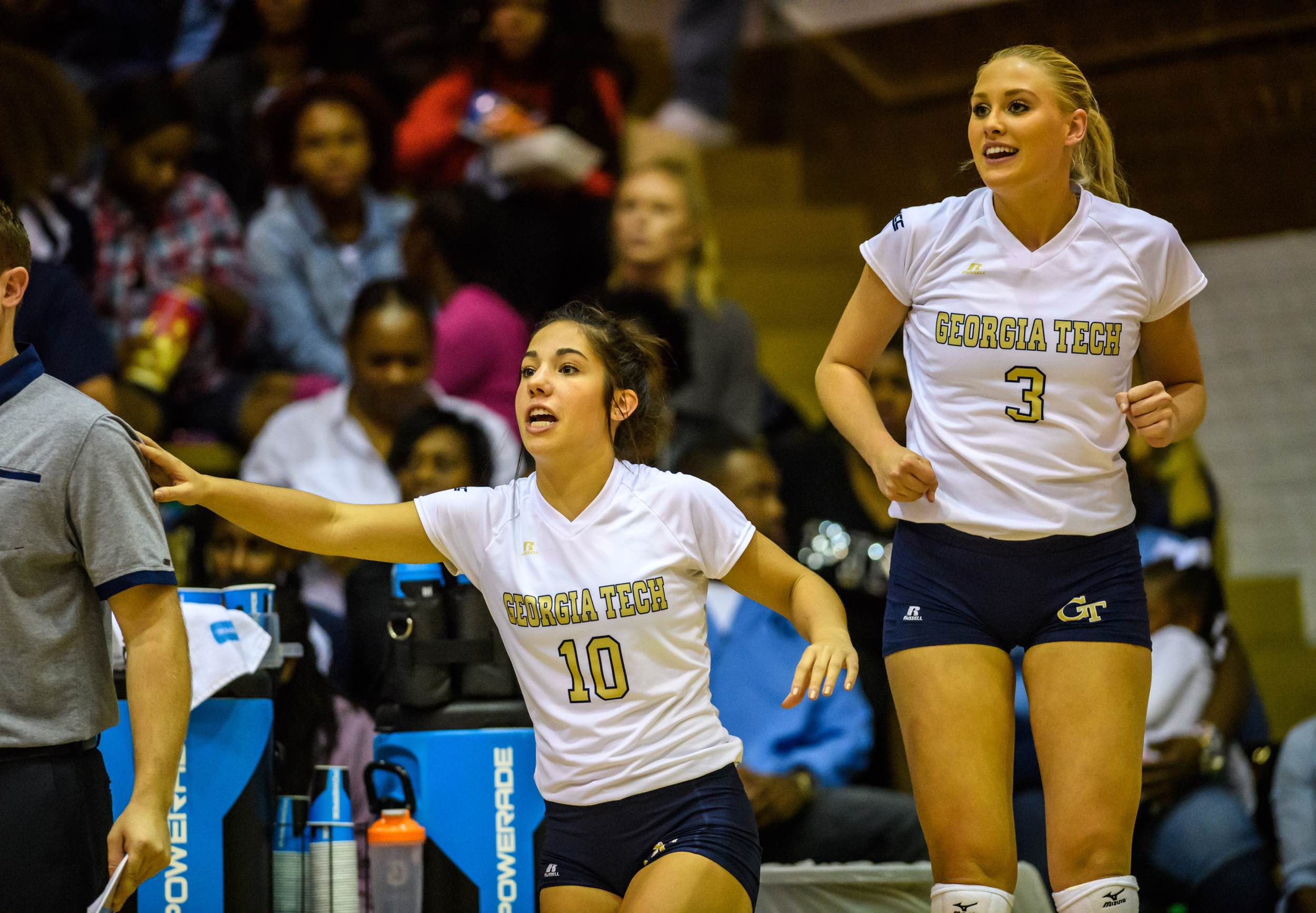 Emily Becker (10), Lauren Frerking (3)