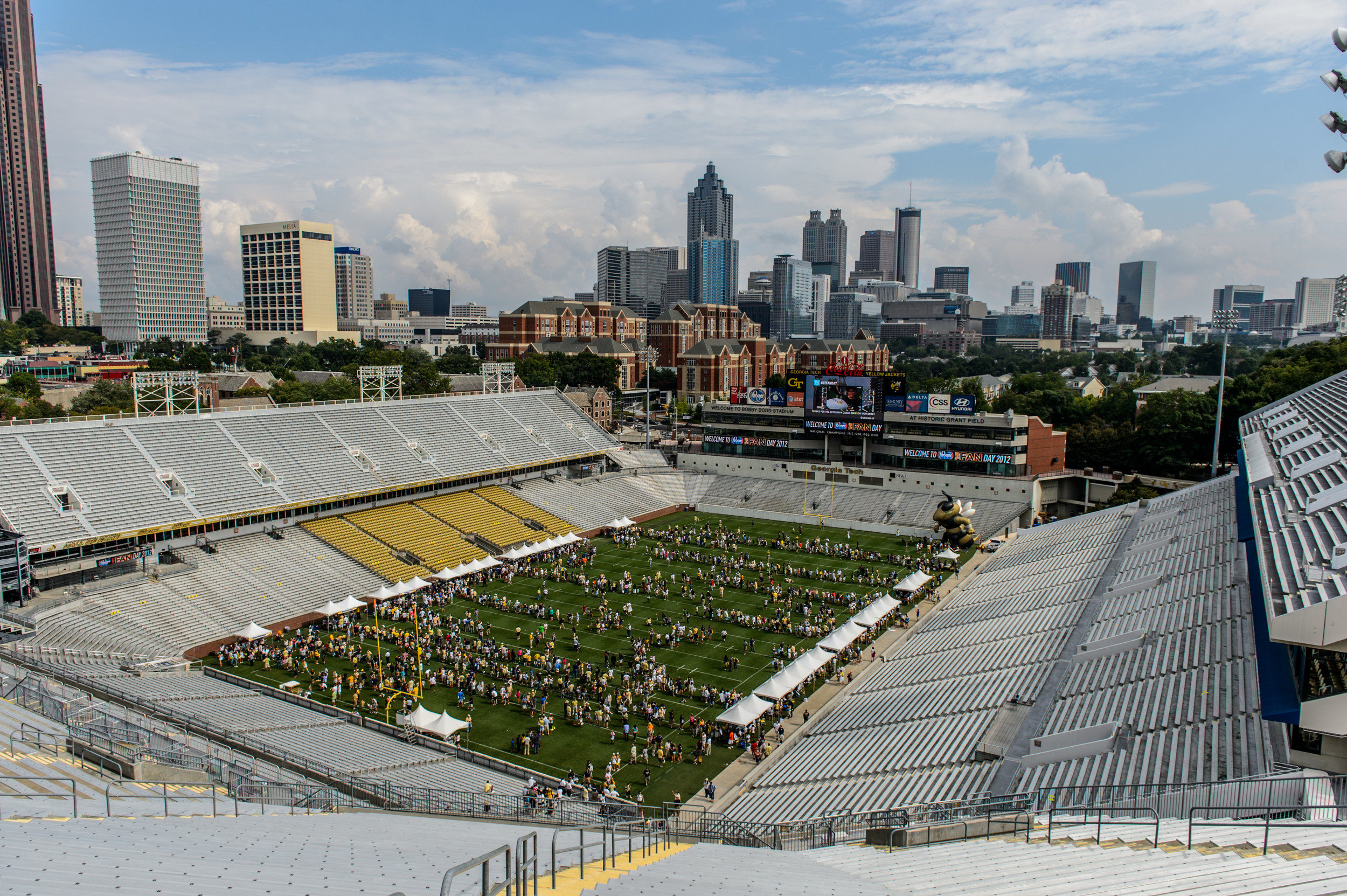 Yellow Jacket Fan Day