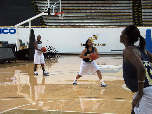 Women's Basketball Practice (11/3/09)