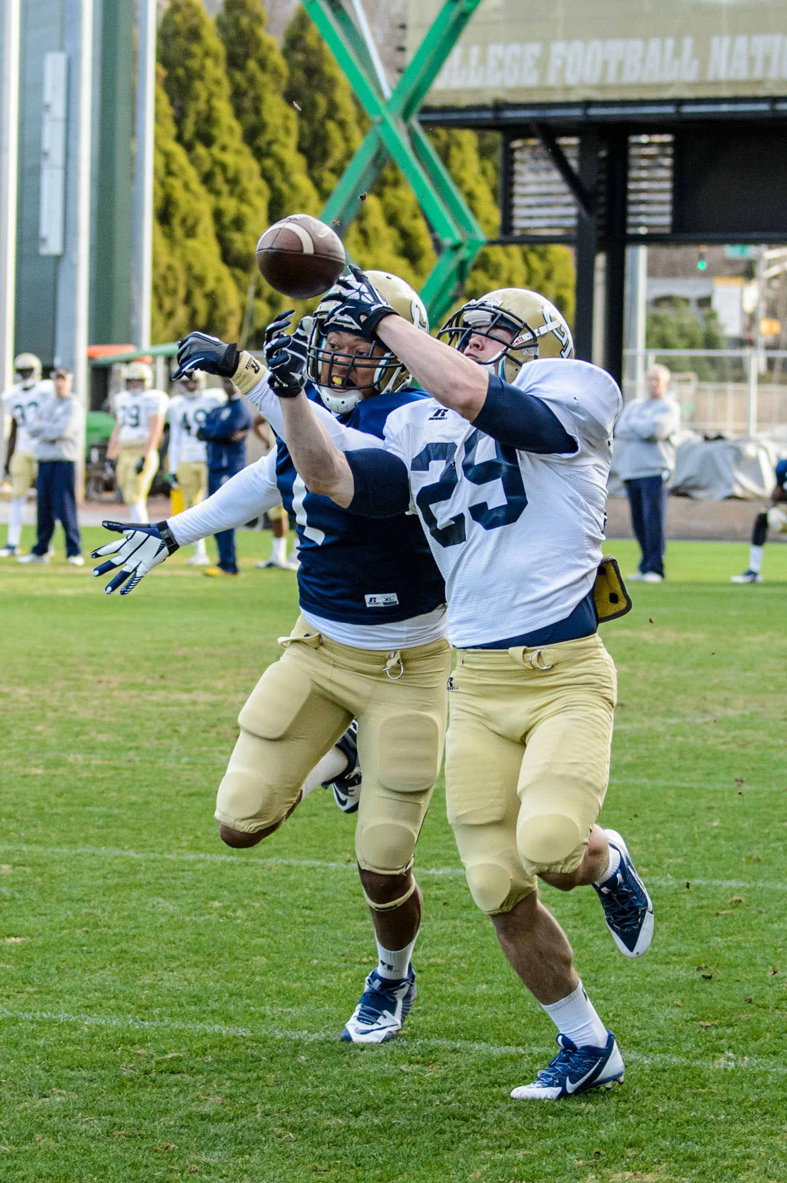 Isaiah Johnson (1), Austin McClellan (29)