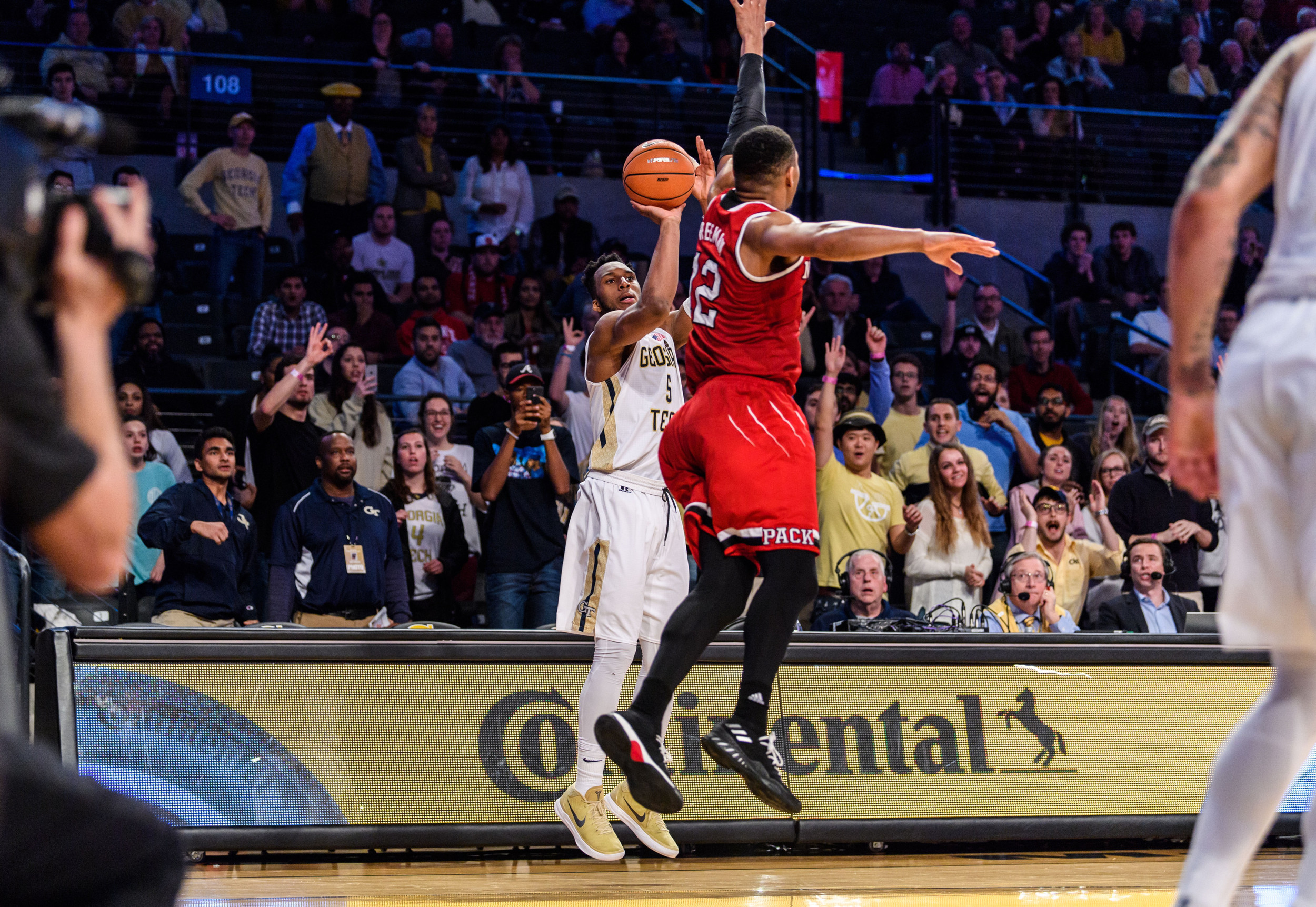 Josh Okogie (5)