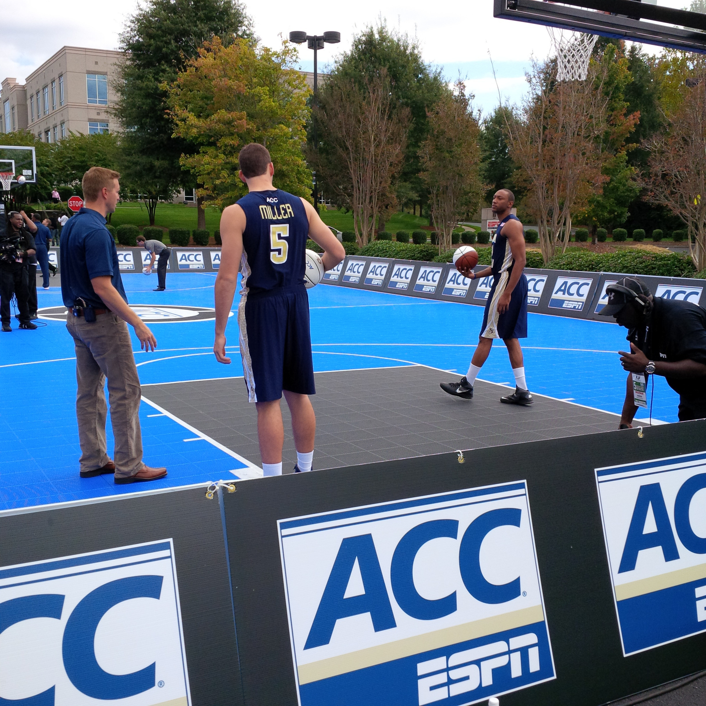 Daniel Miller and Kammeon Holsey on the ESPNU Sport Court with Sean Farnum and Jay Williams.