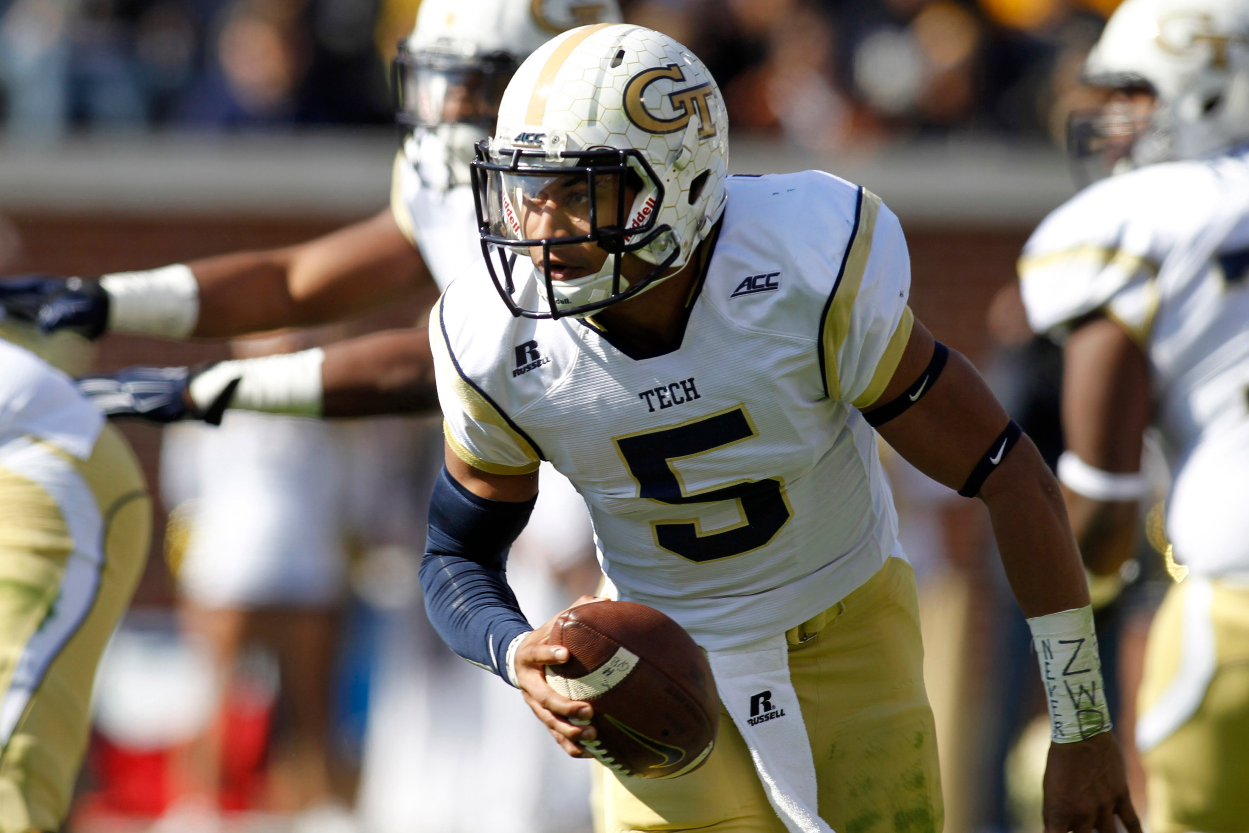 Yellow Jackets quarterback Justin Thomas (5) (Brett Davis-USA TODAY Sports)