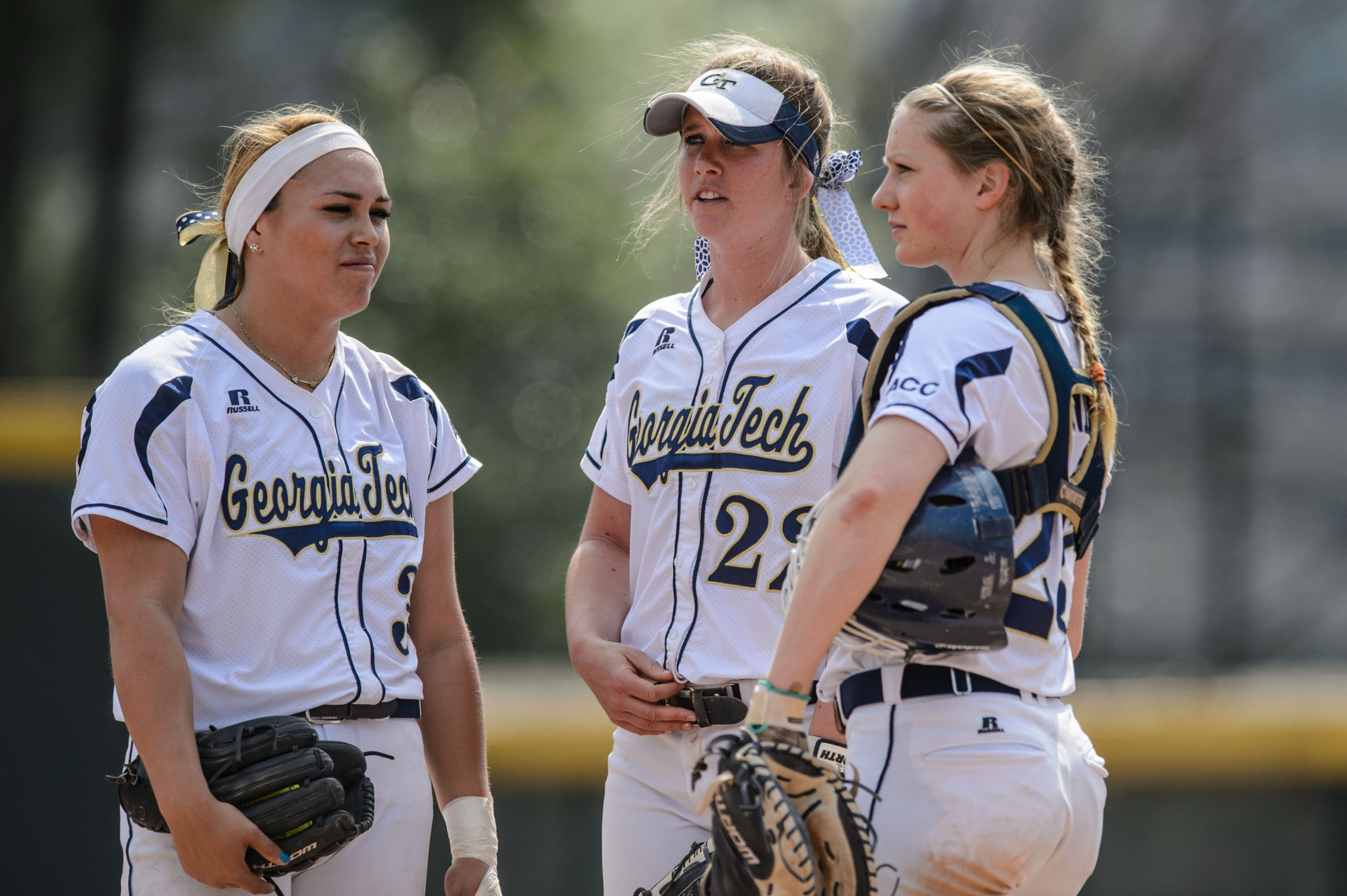 Kanani Cabrales (33), Karly Fullem (22), Alysha Rudnik (25)