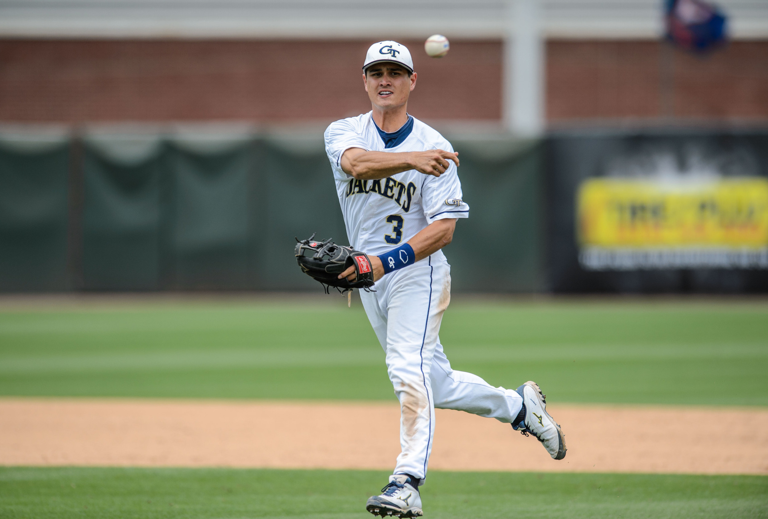 Mott Hyde (3)