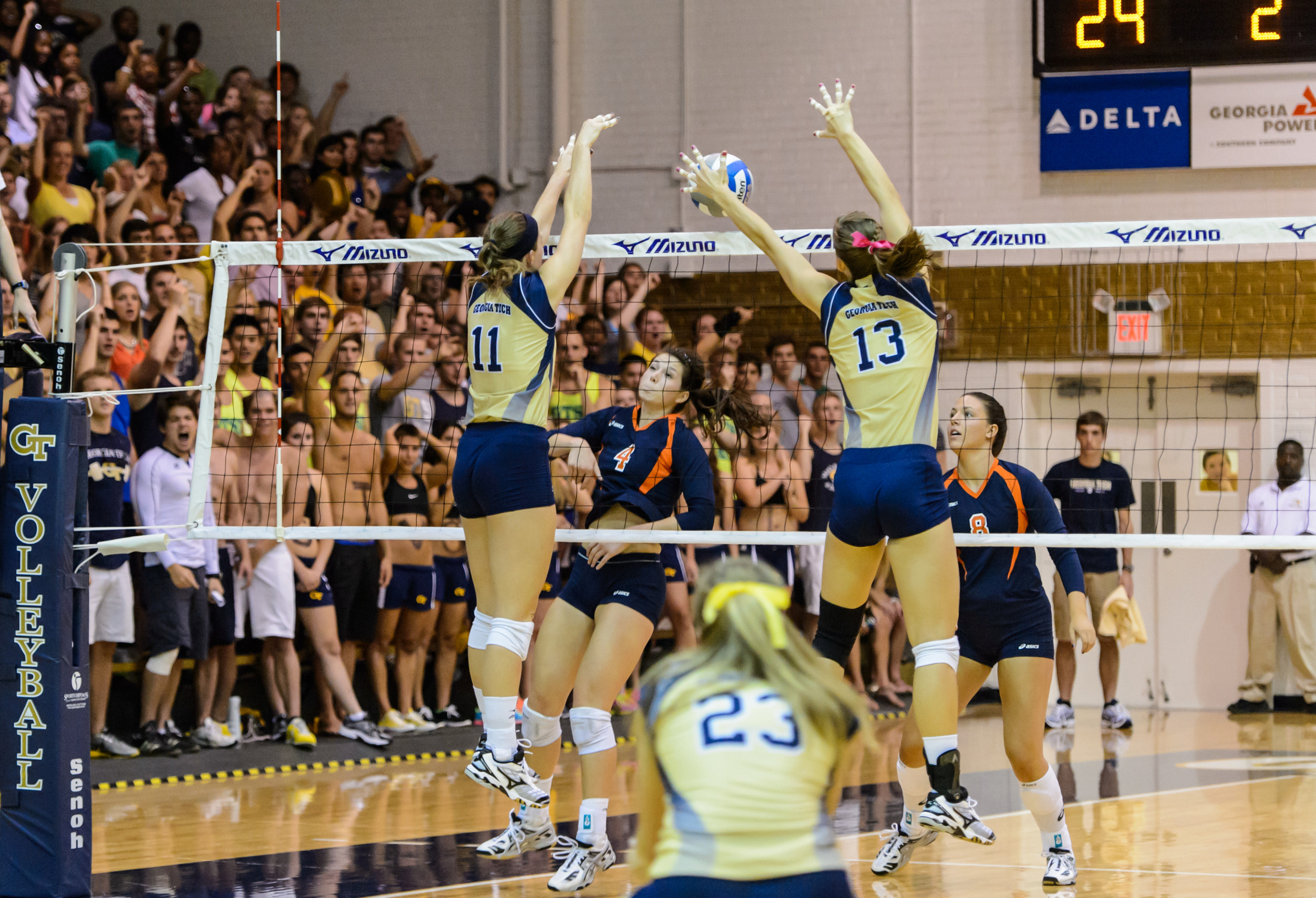 Annie Czarnecki (13), Bailey Hunter (11)
