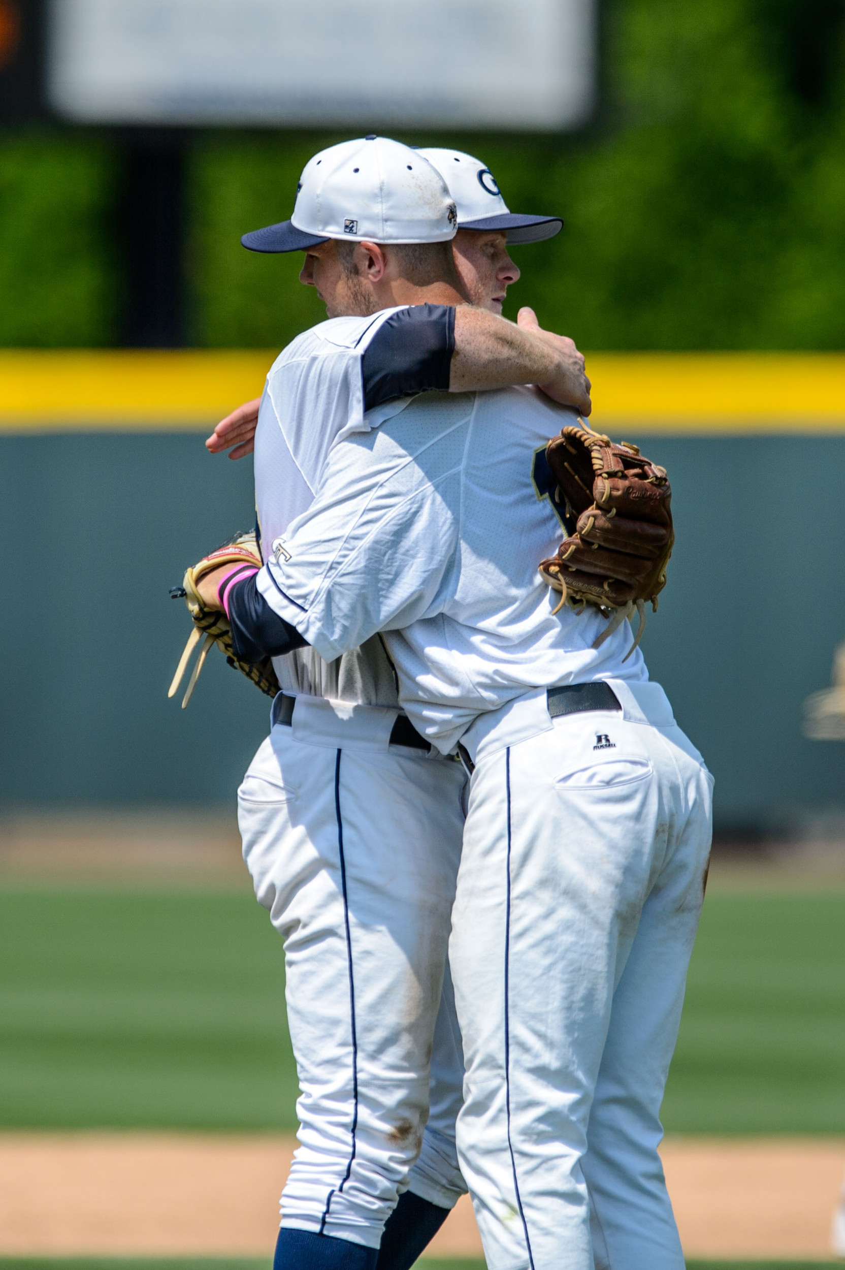 Matt Gonzalez (14), Thomas Smith (13)