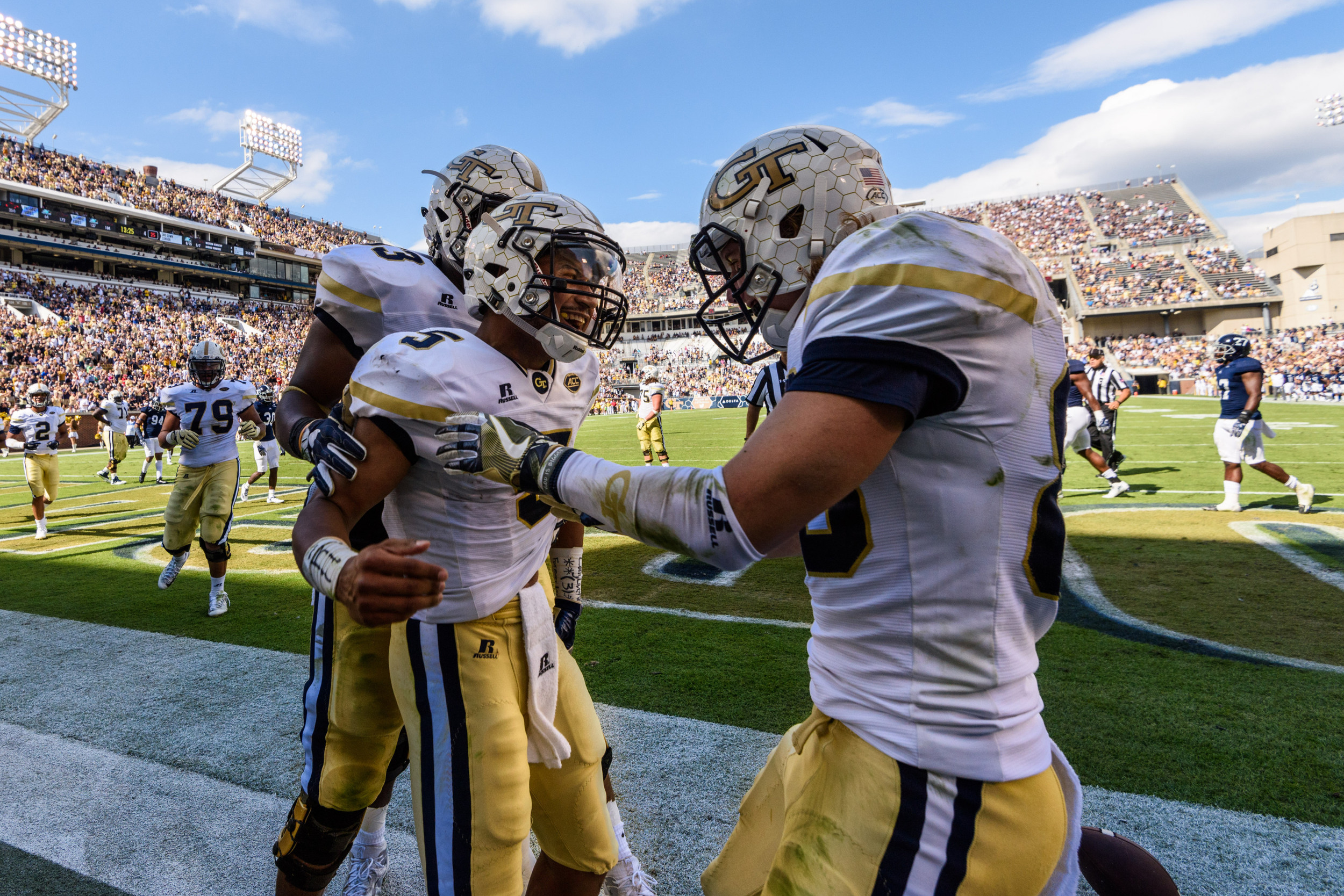 Brad Stewart (83), Justin Thomas (5)