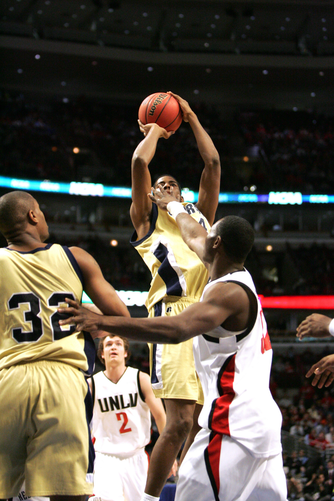 Alade Aminu