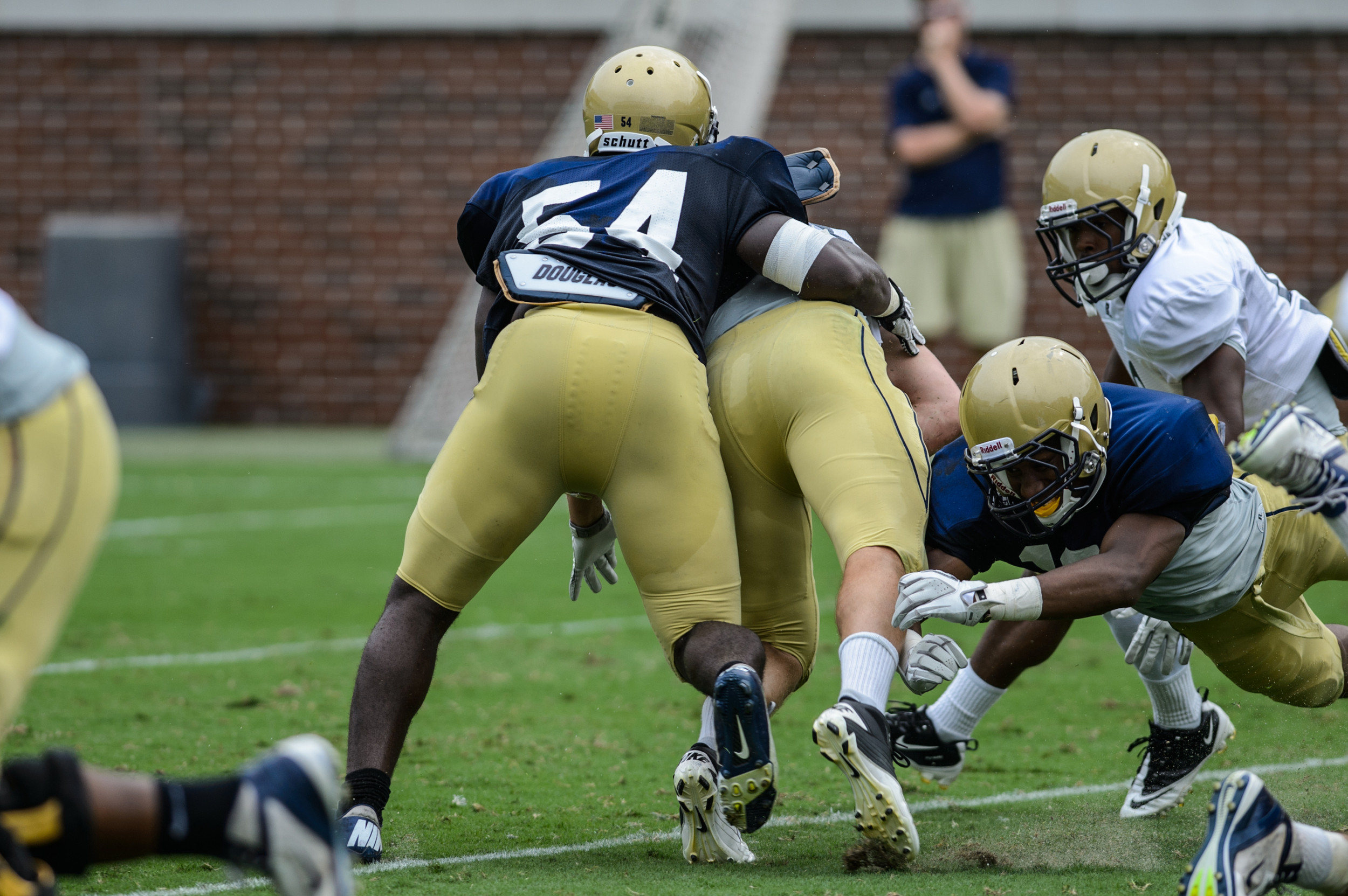 Quayshawn Nealy (54) - 2012 Training Camp Scrimmage #2