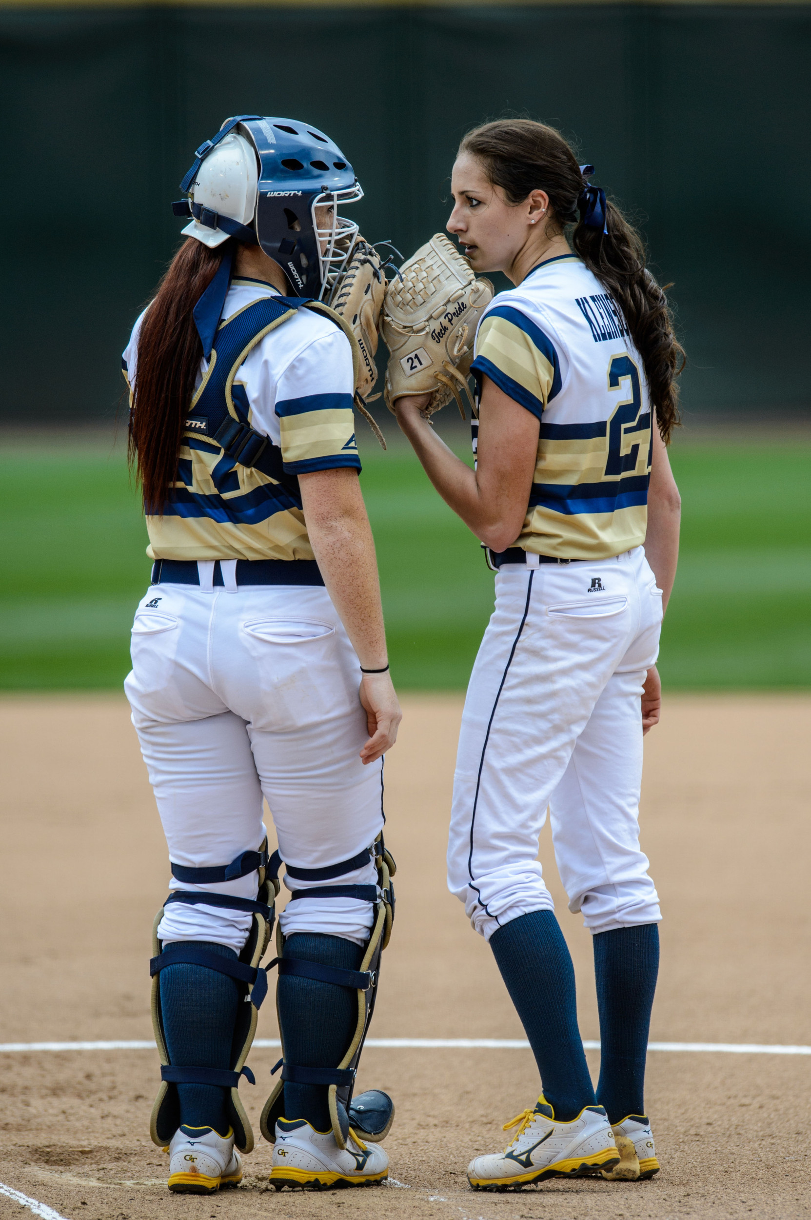 Kylie Kleinschmidt (21), Courtney Ziese (27)