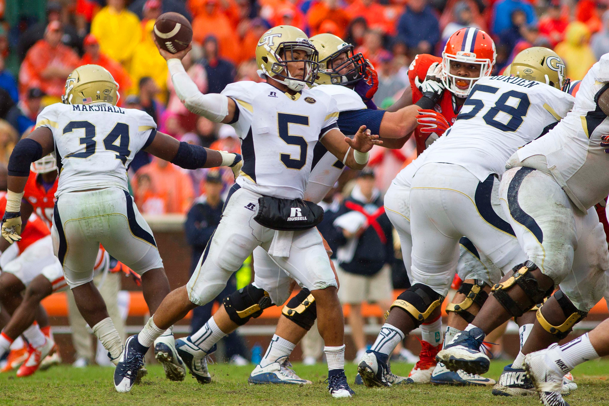 Oct 10, 2015; Clemson, SC, USA; Georgia Tech Yellow Jackets quarterback Justin Thomas (5) looks to throw the ball. Credit: Joshua S. Kelly-USA TODAY Sports