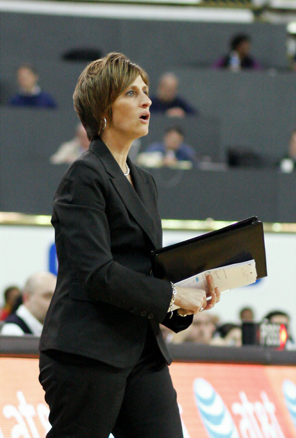 Associate Head Coach Teri Moren