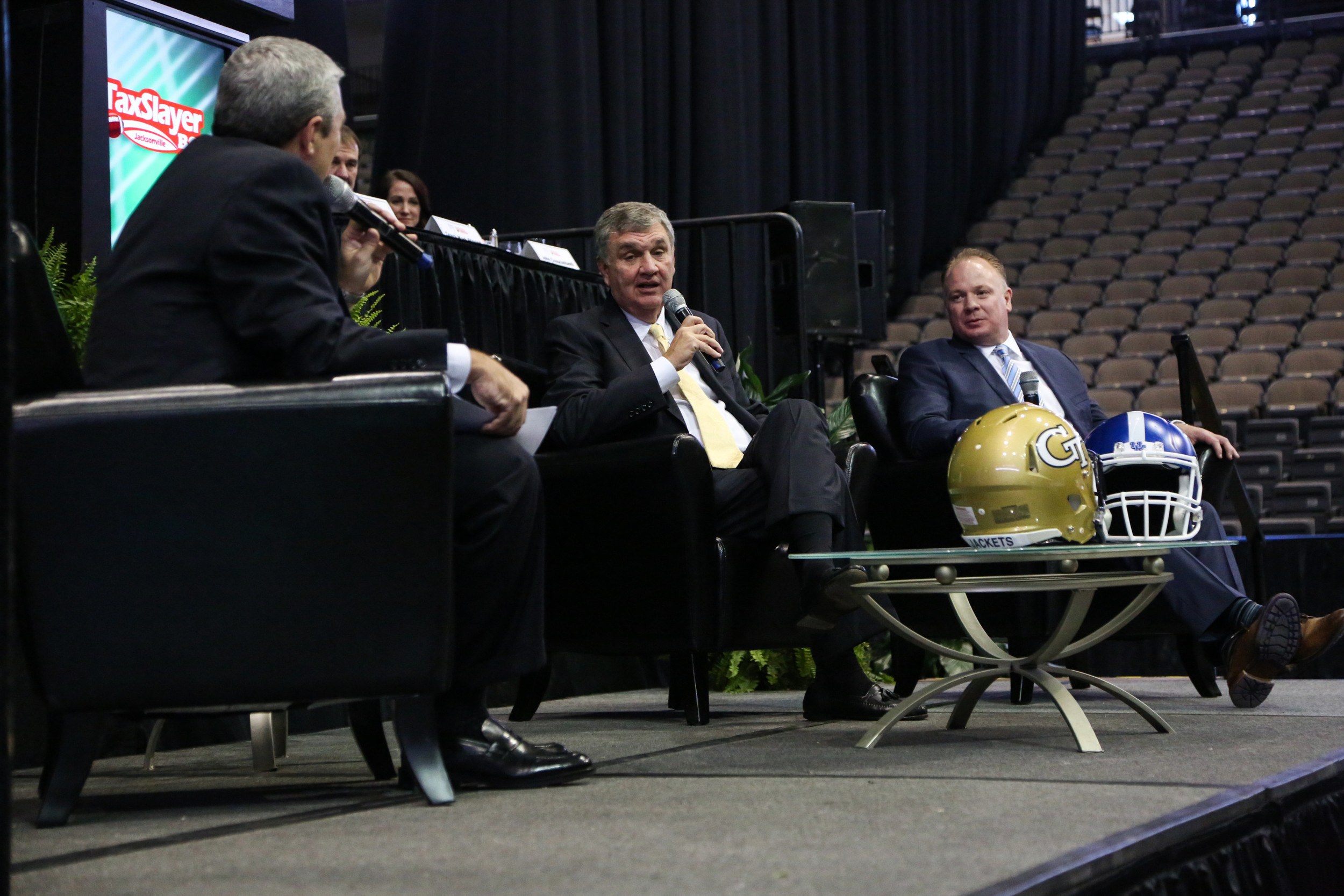 TaxSlayer Bowl Press Conference (32) (Dec. 8, 2016)
