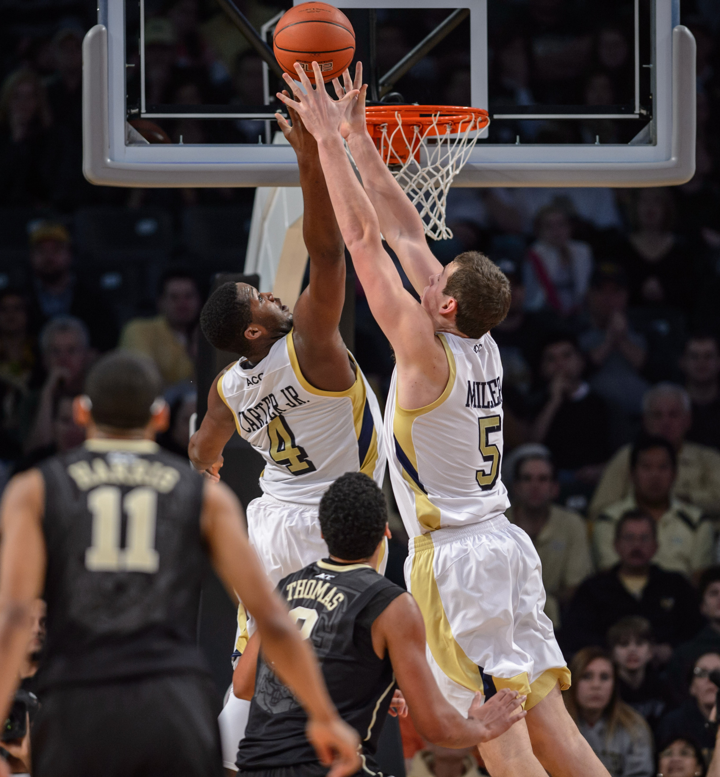 Robert Carter Jr. (4), Daniel Miller (5)