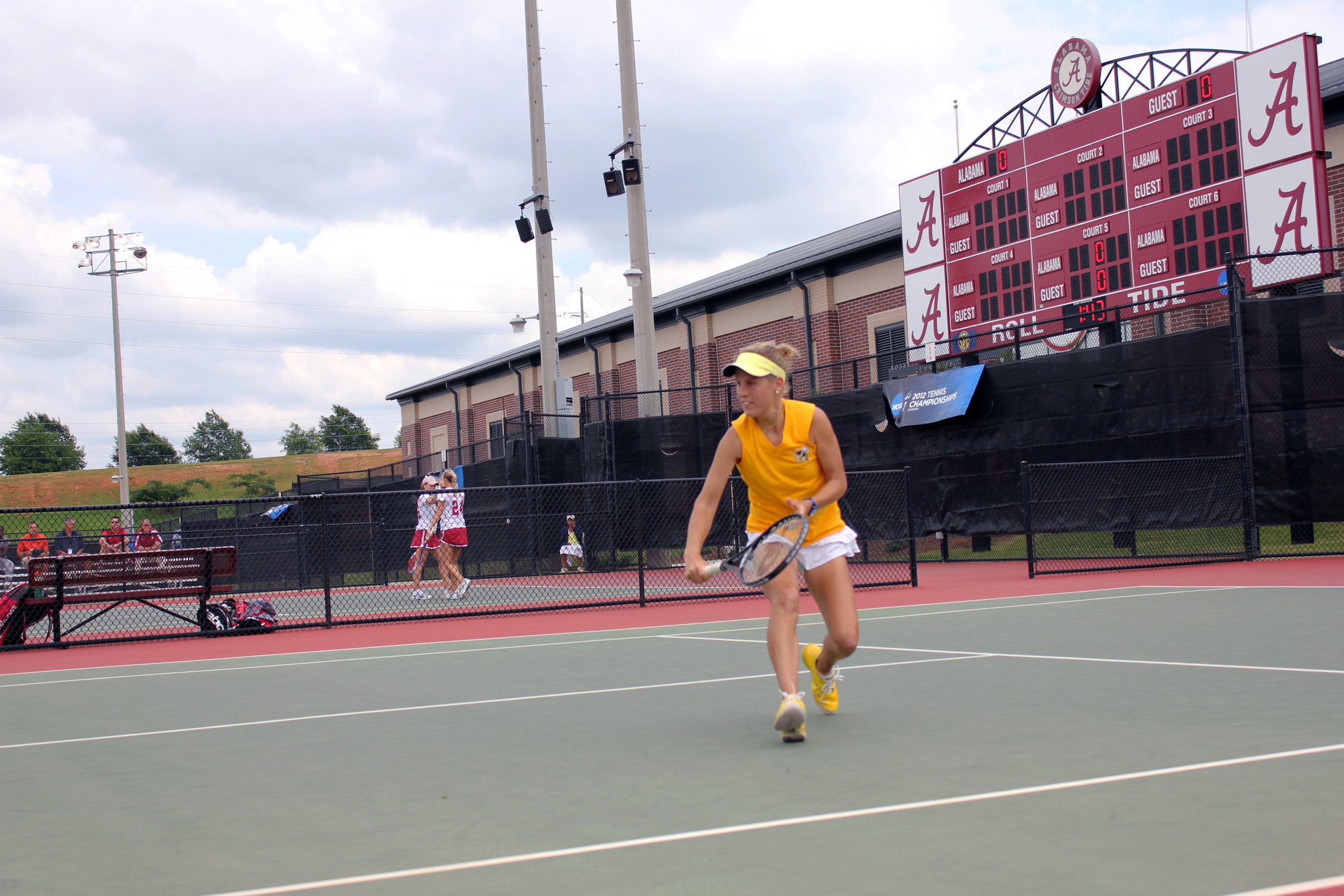 Lynn Blau against Alabama in an NCAA Tournament Second Round match.