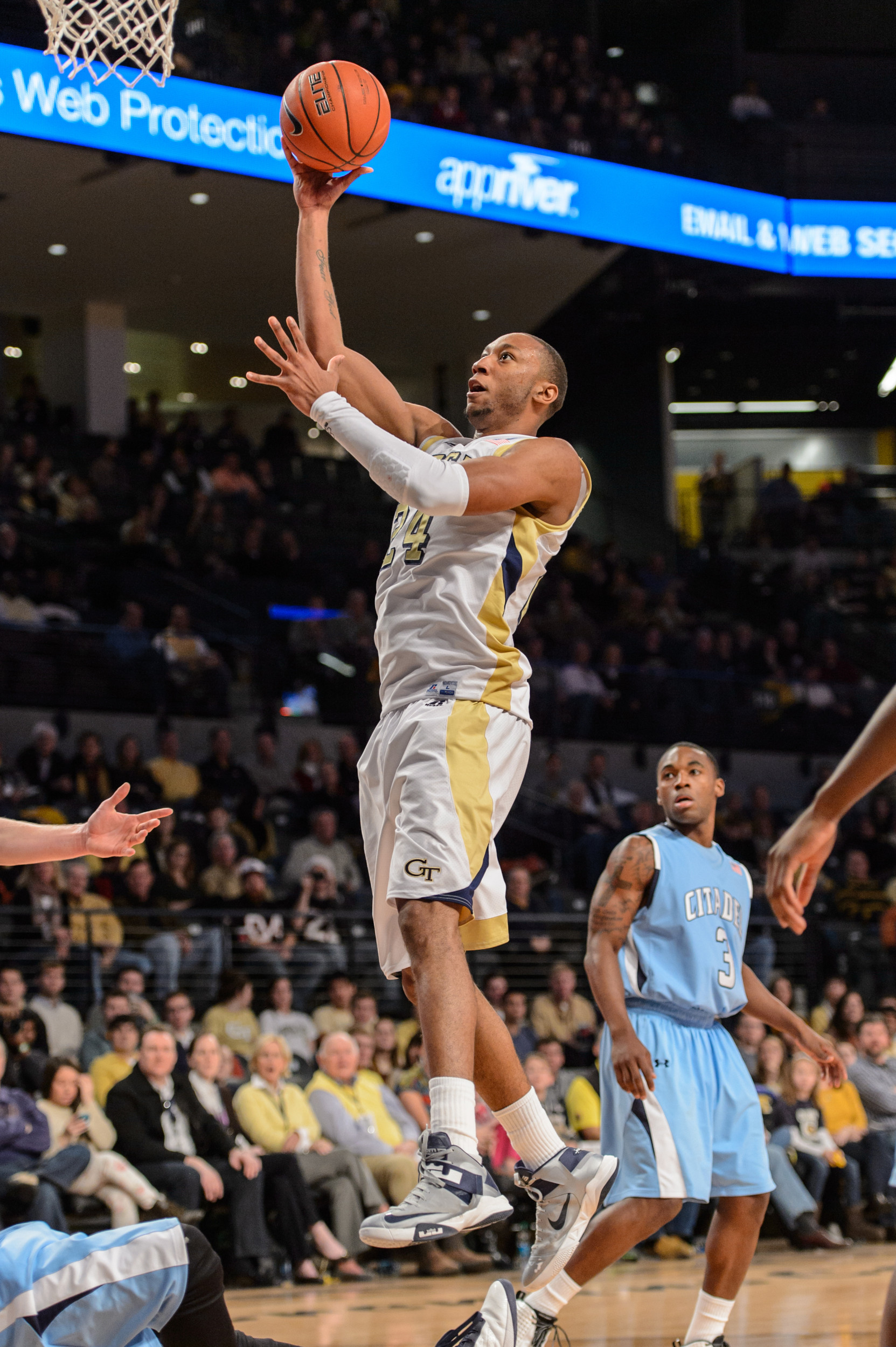 Kammeon Holsey (24)