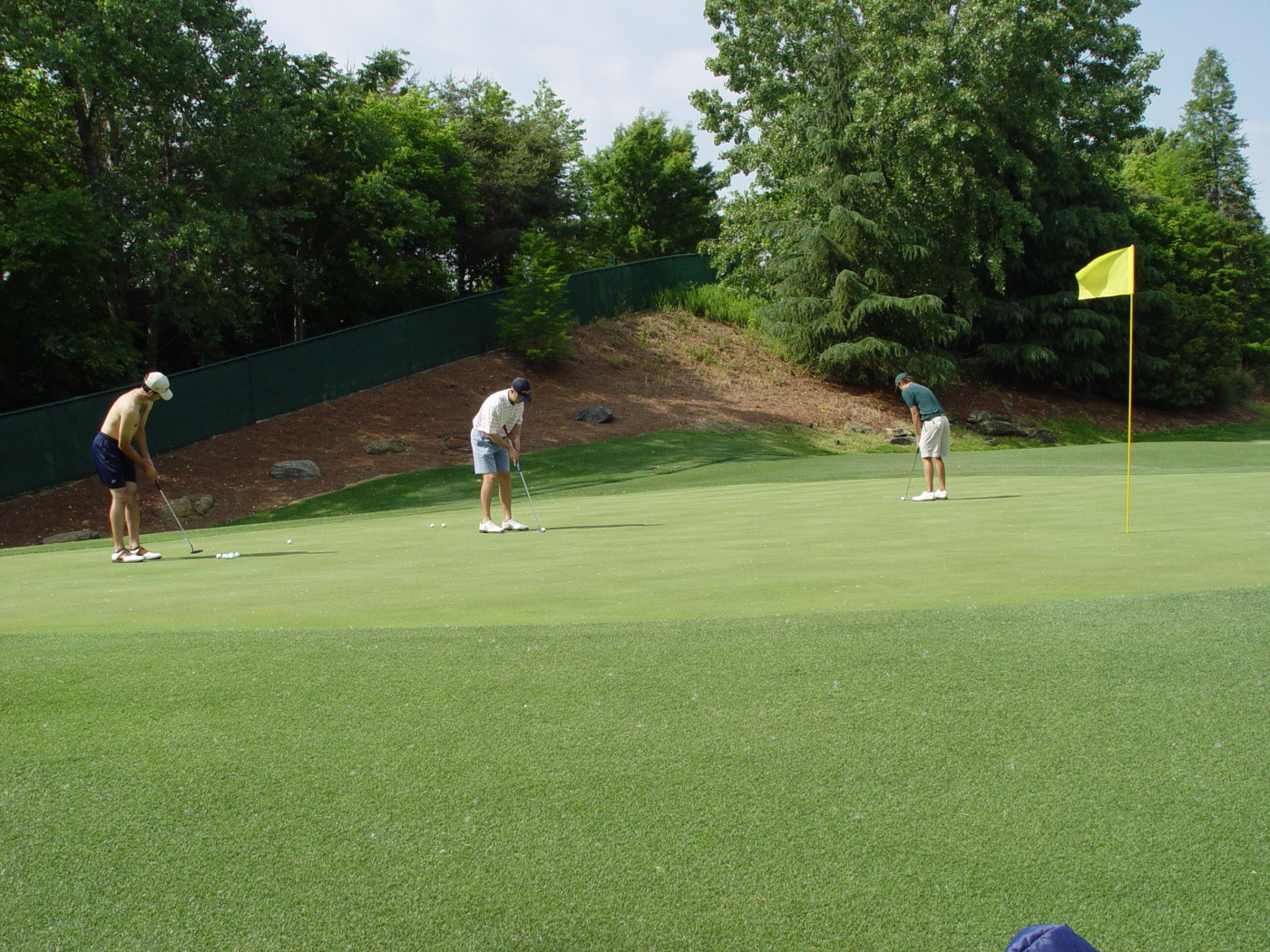 Taylor Hall and J.T. Griffin have a putting competition at the team practice facility, May 8, 2008