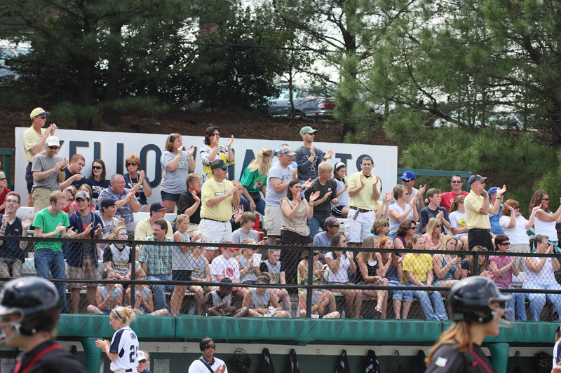 A standing-room only crowd watched the Yellow Jackets sweep Georgia.