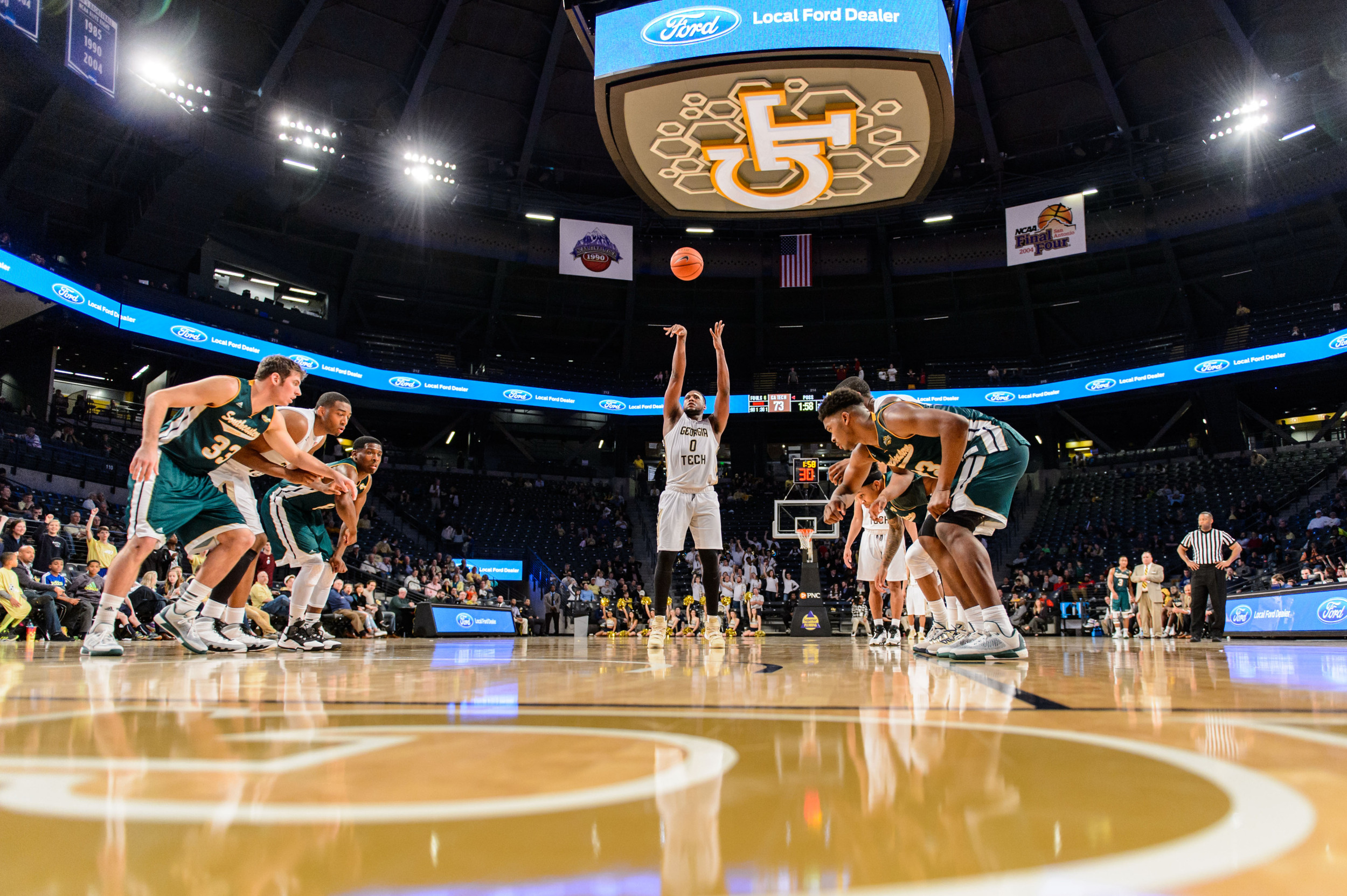 Charles Mitchell (0) shoots a free throw
