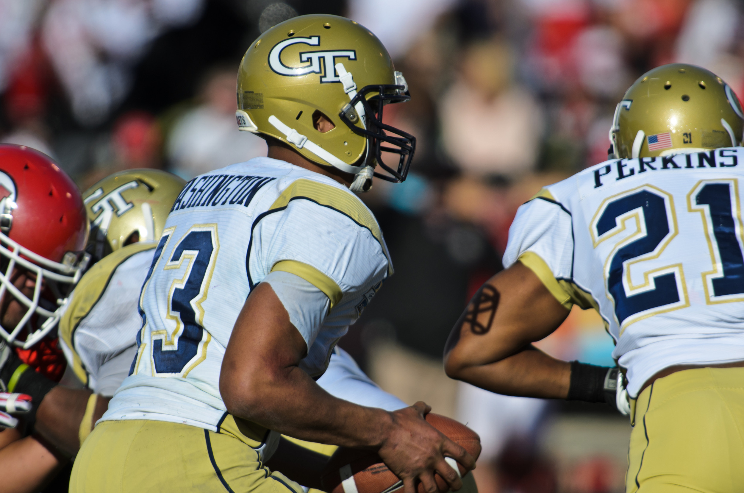 Charles Perkins (21), Tevin Washington (13)