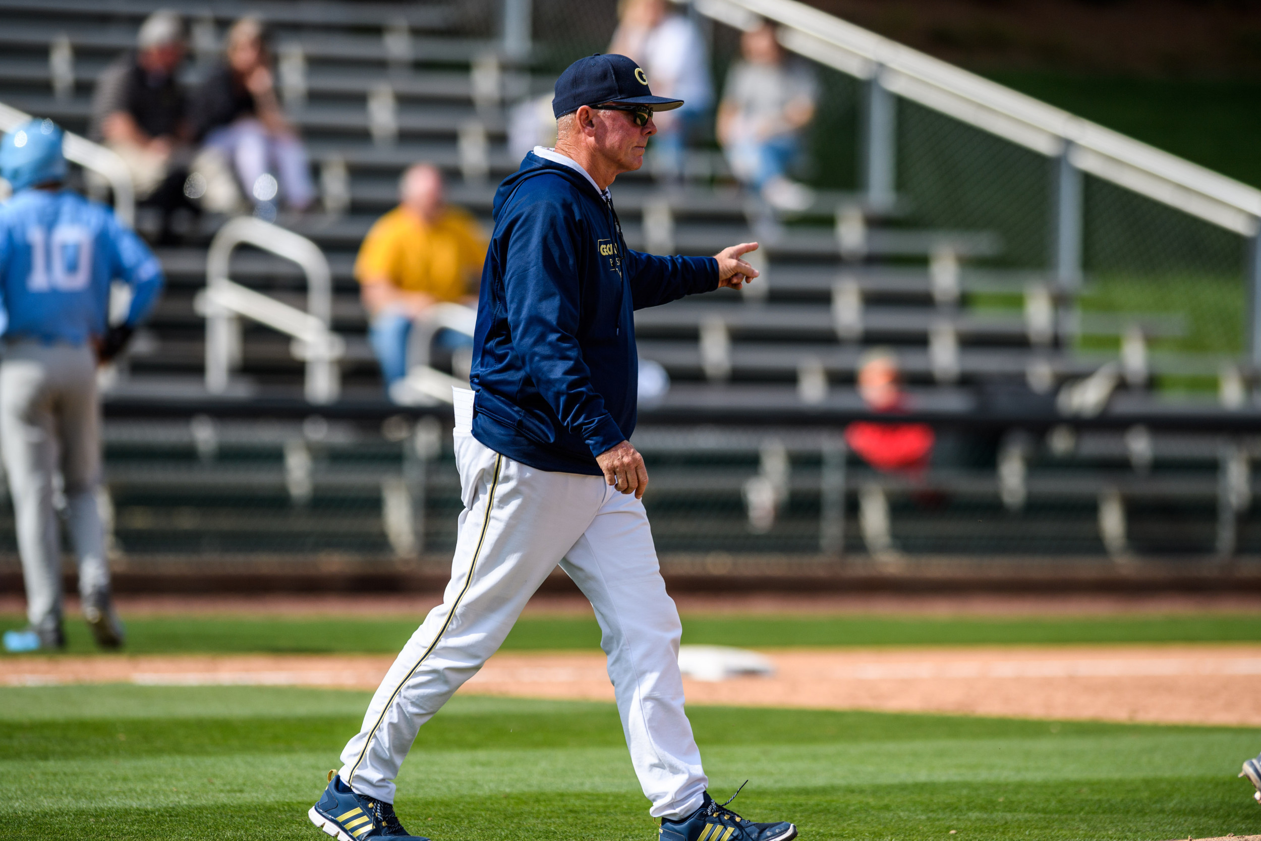 Coach Danny Hall (17)
