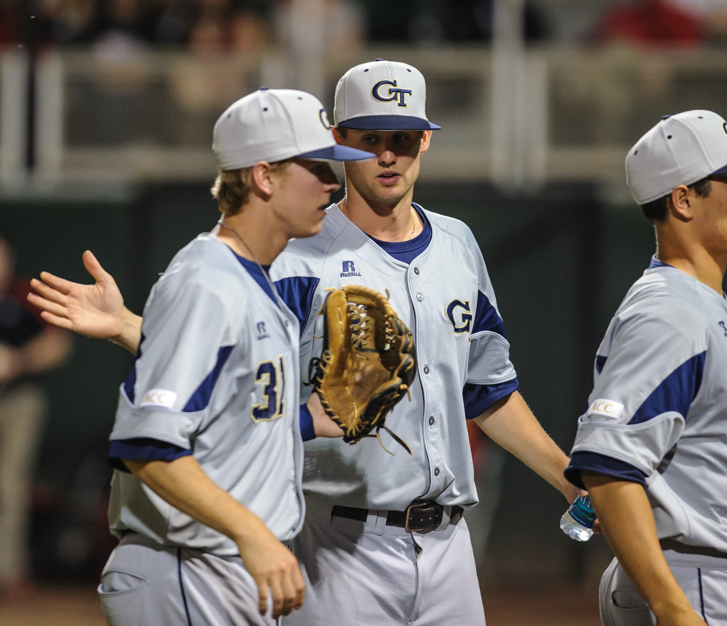 Luke Bard (38), Sam Dove (31)