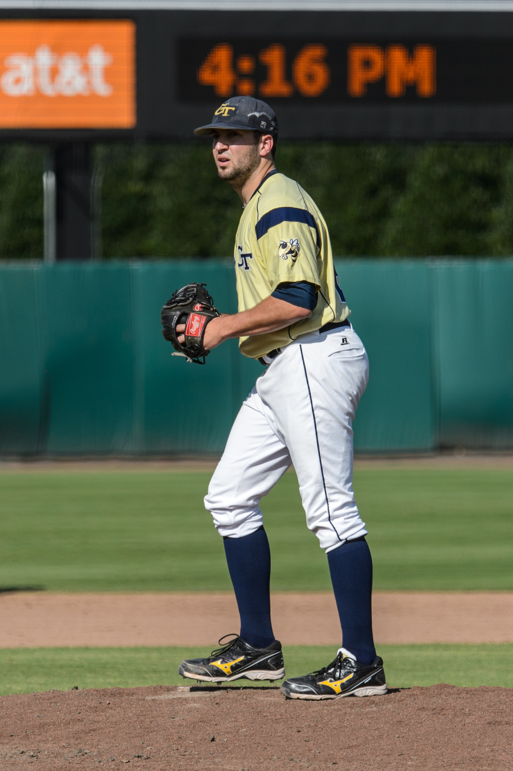 Dusty Isaacs (28) - White-Gold Series Oct. 2013