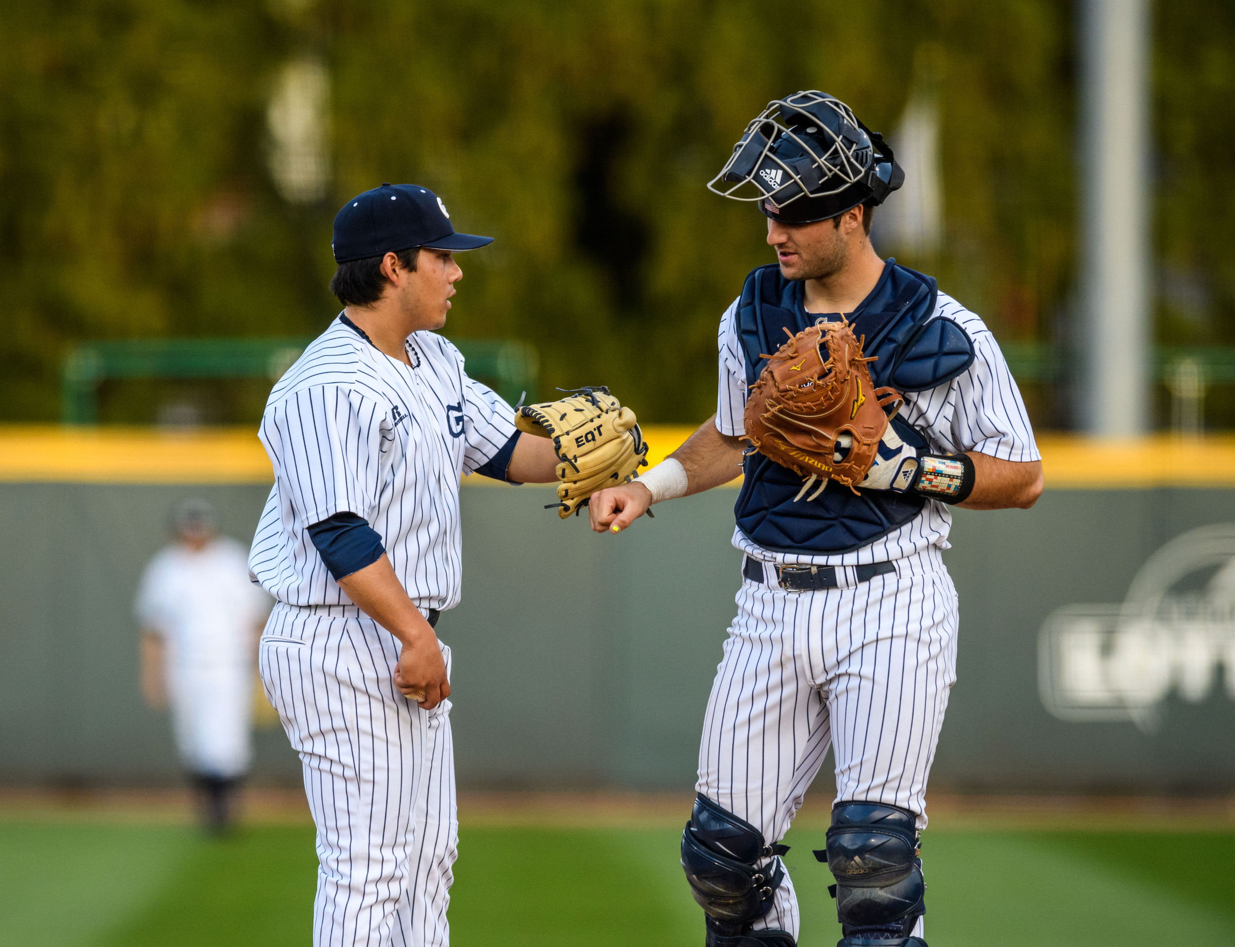 Joey Bart (9), Jared Datoc (28)