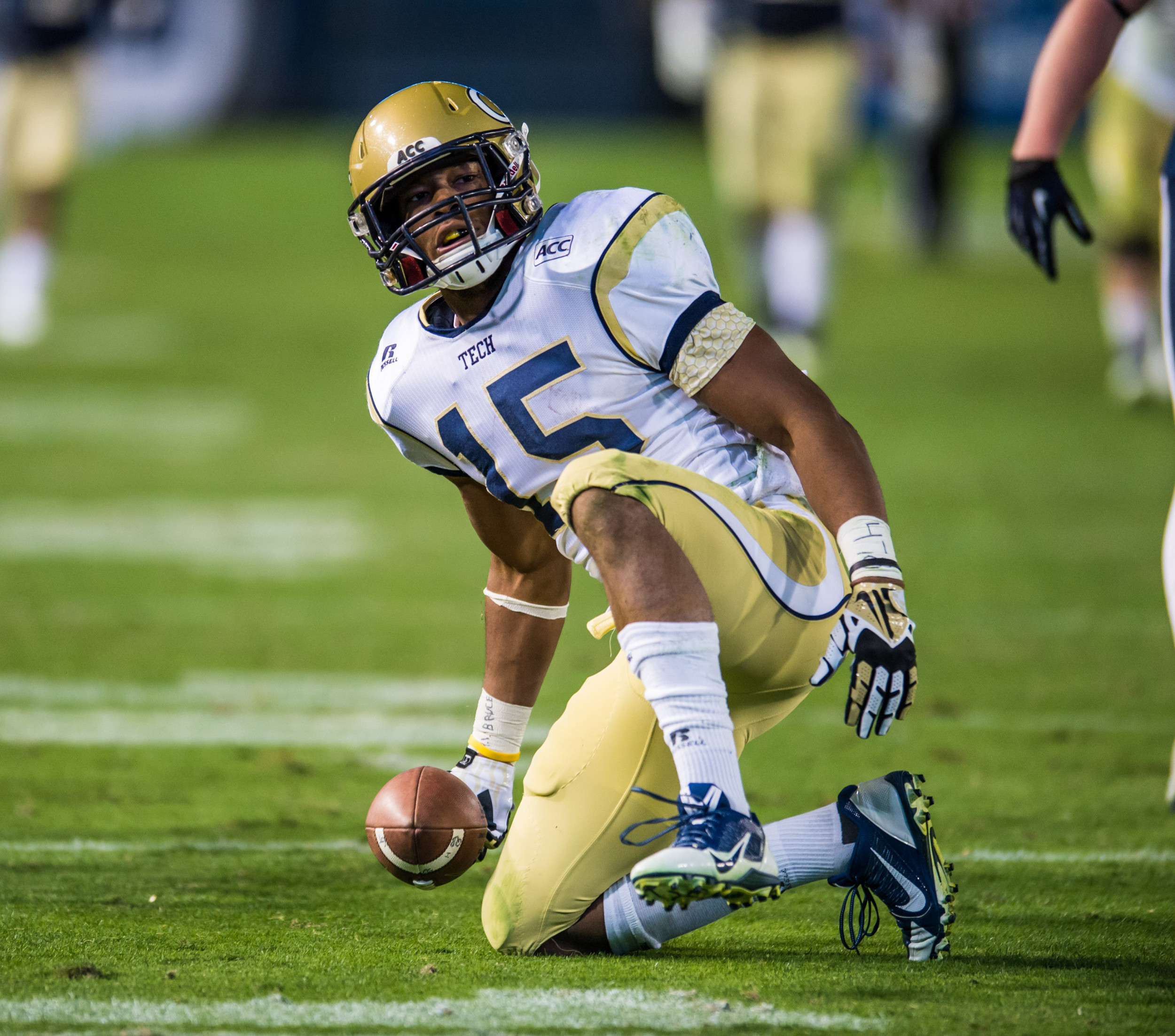 DeAndre Smelter (15)