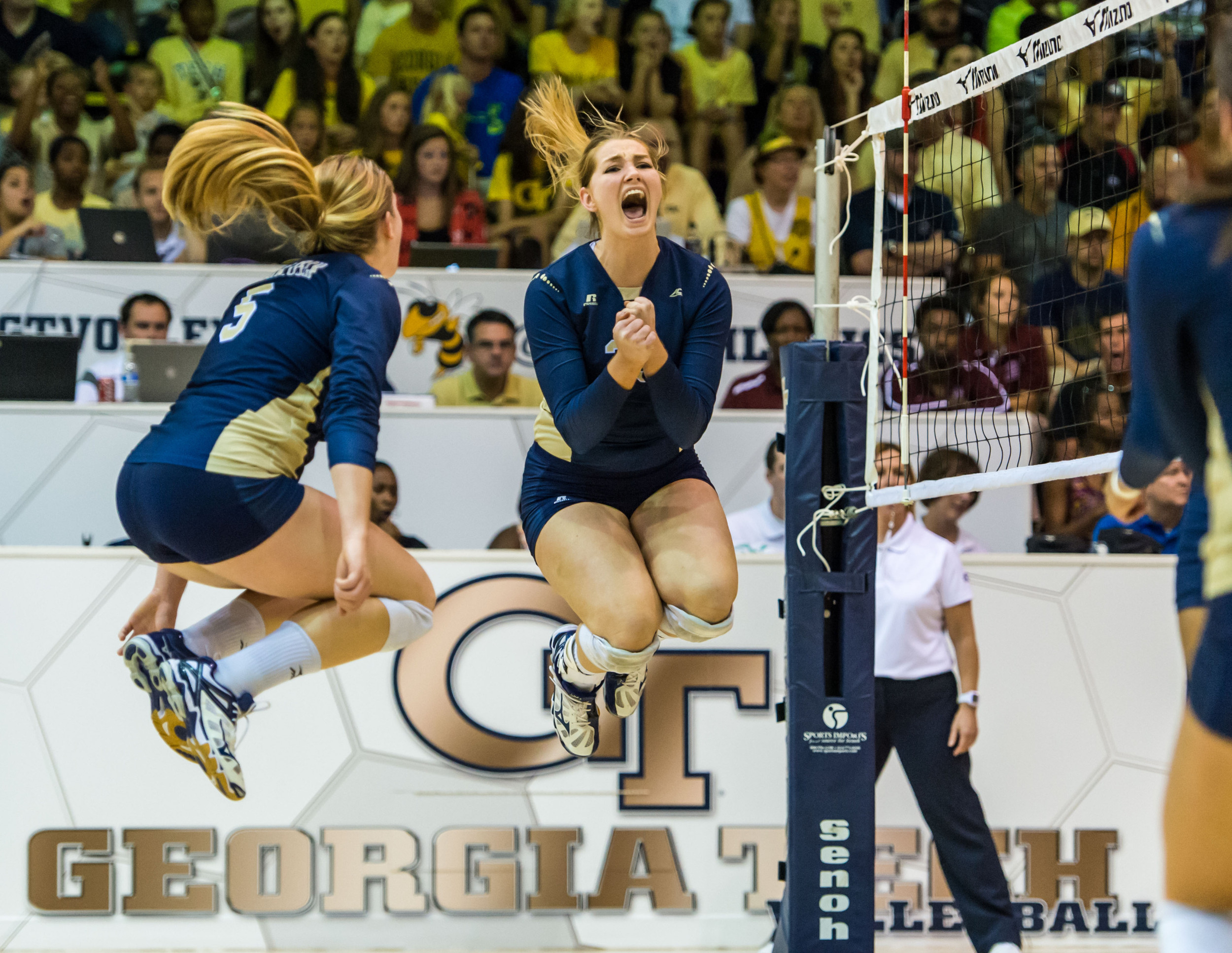 Ashley Askin (33), Annika Van Gunst (5)