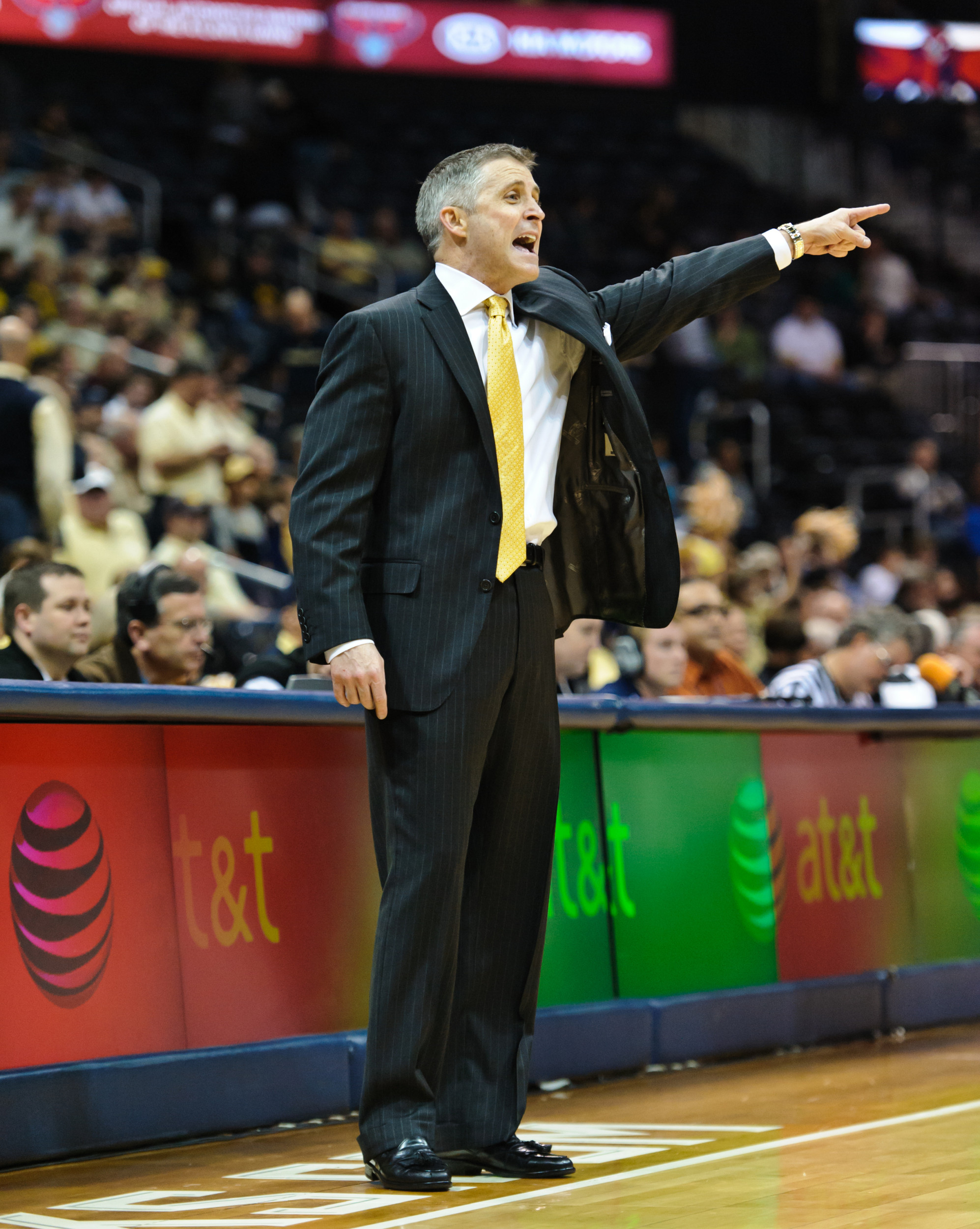 Coach Brian Gregory