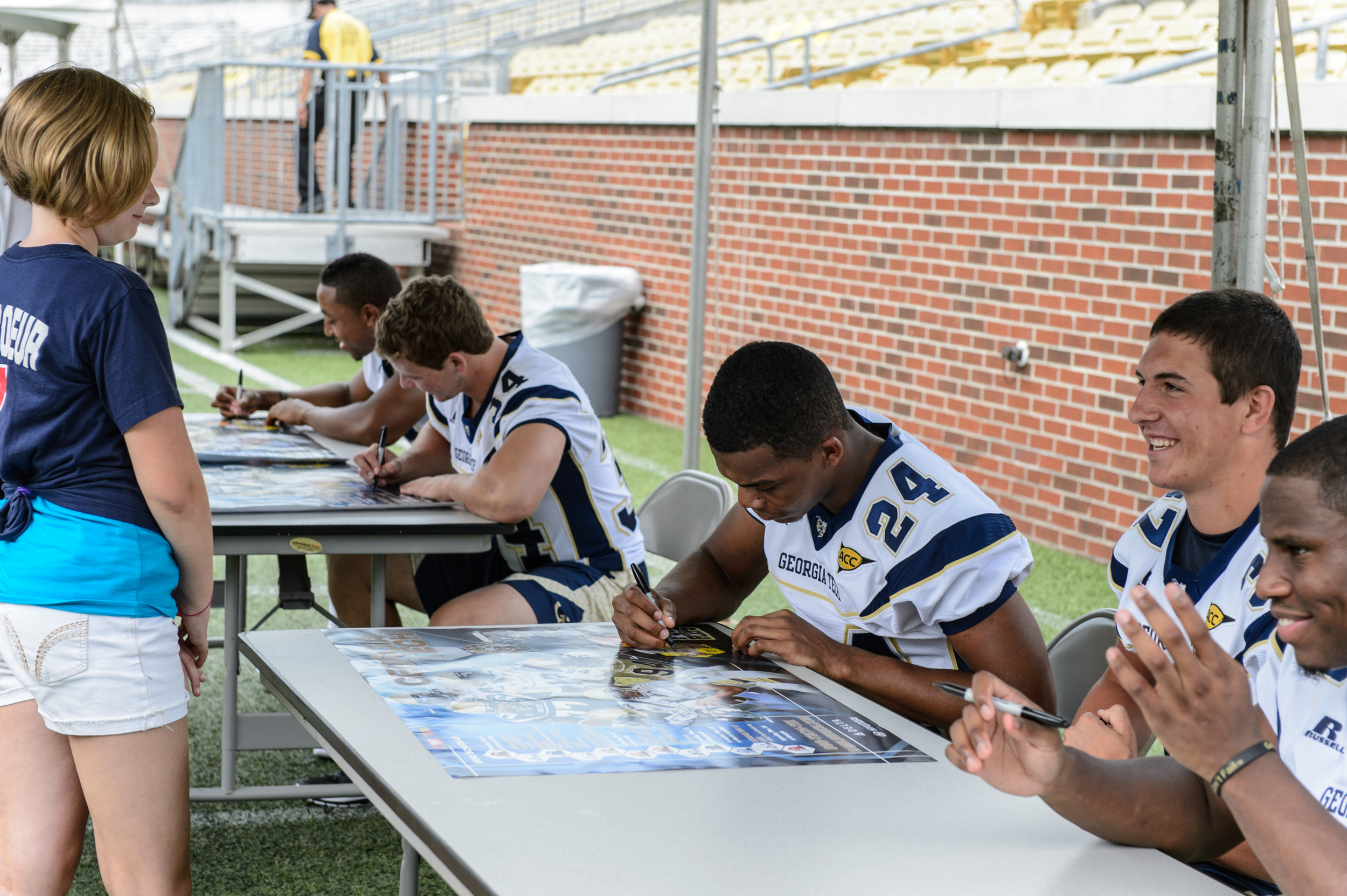 Yellow Jacket Fan Day