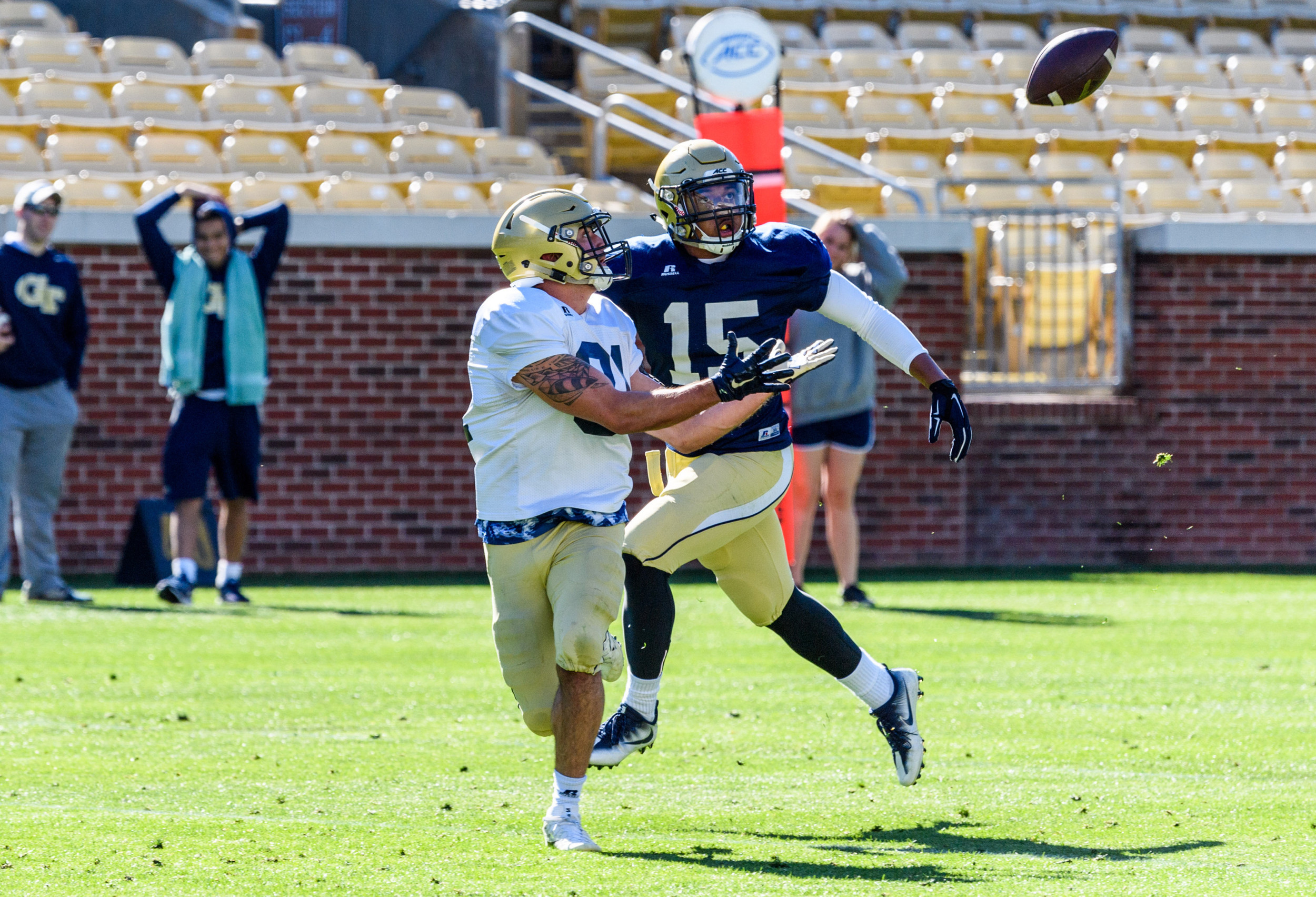Nathan Cottrell (31), A.J. Gray (15)