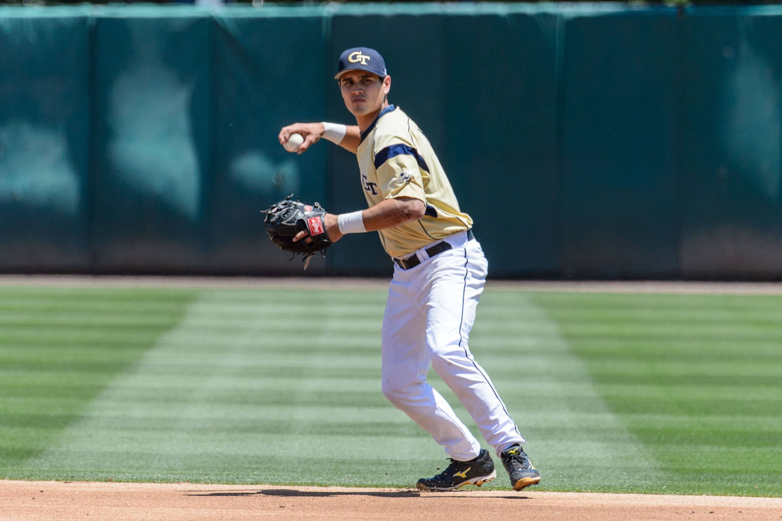 Mott Hyde (3)