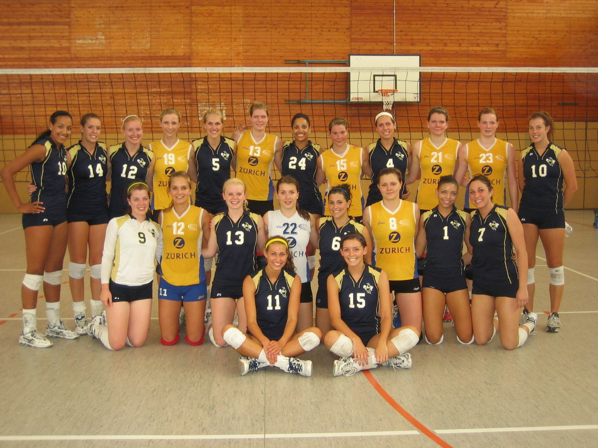 Europe - Group photo of the two teams