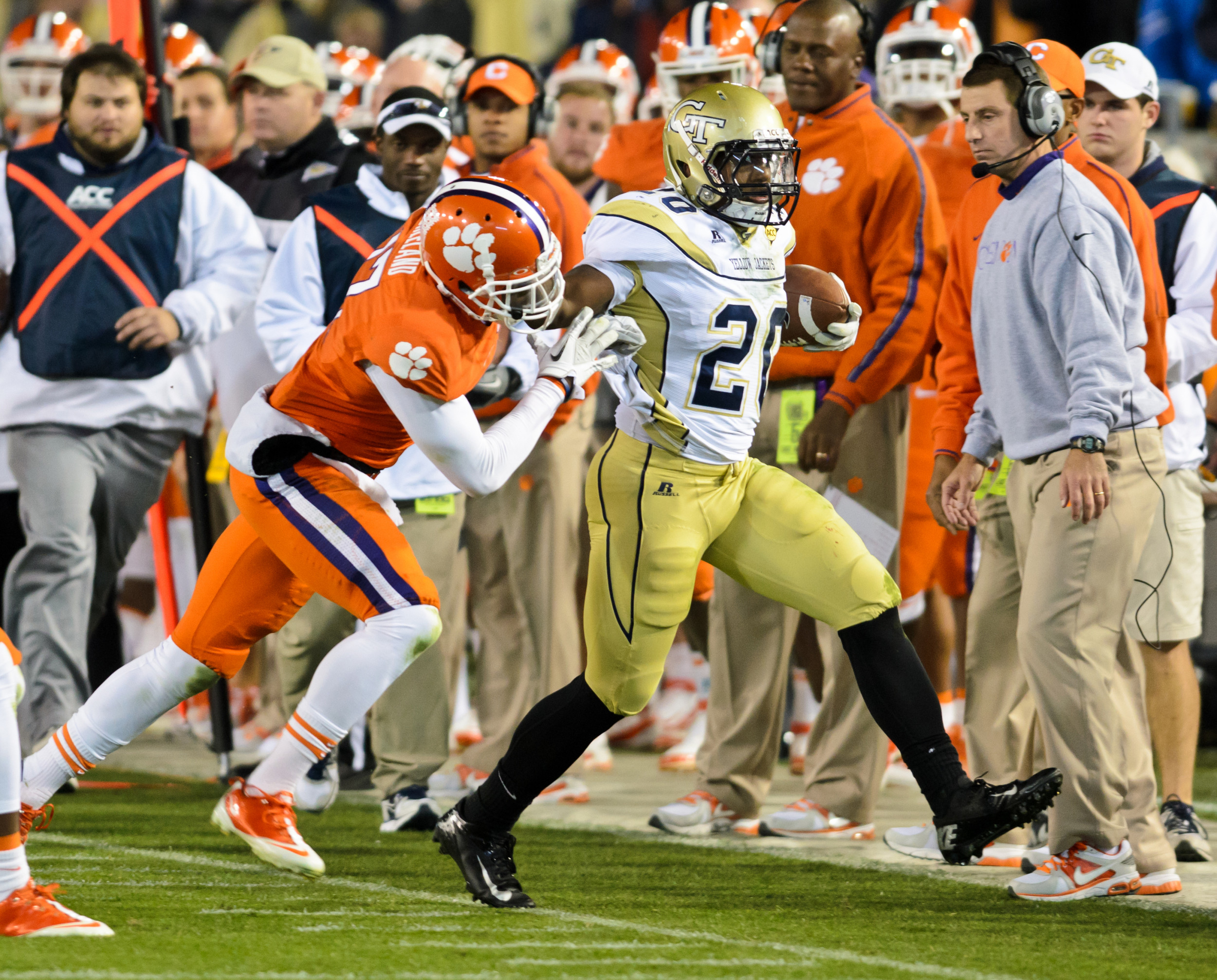 Roddy Jones (20)