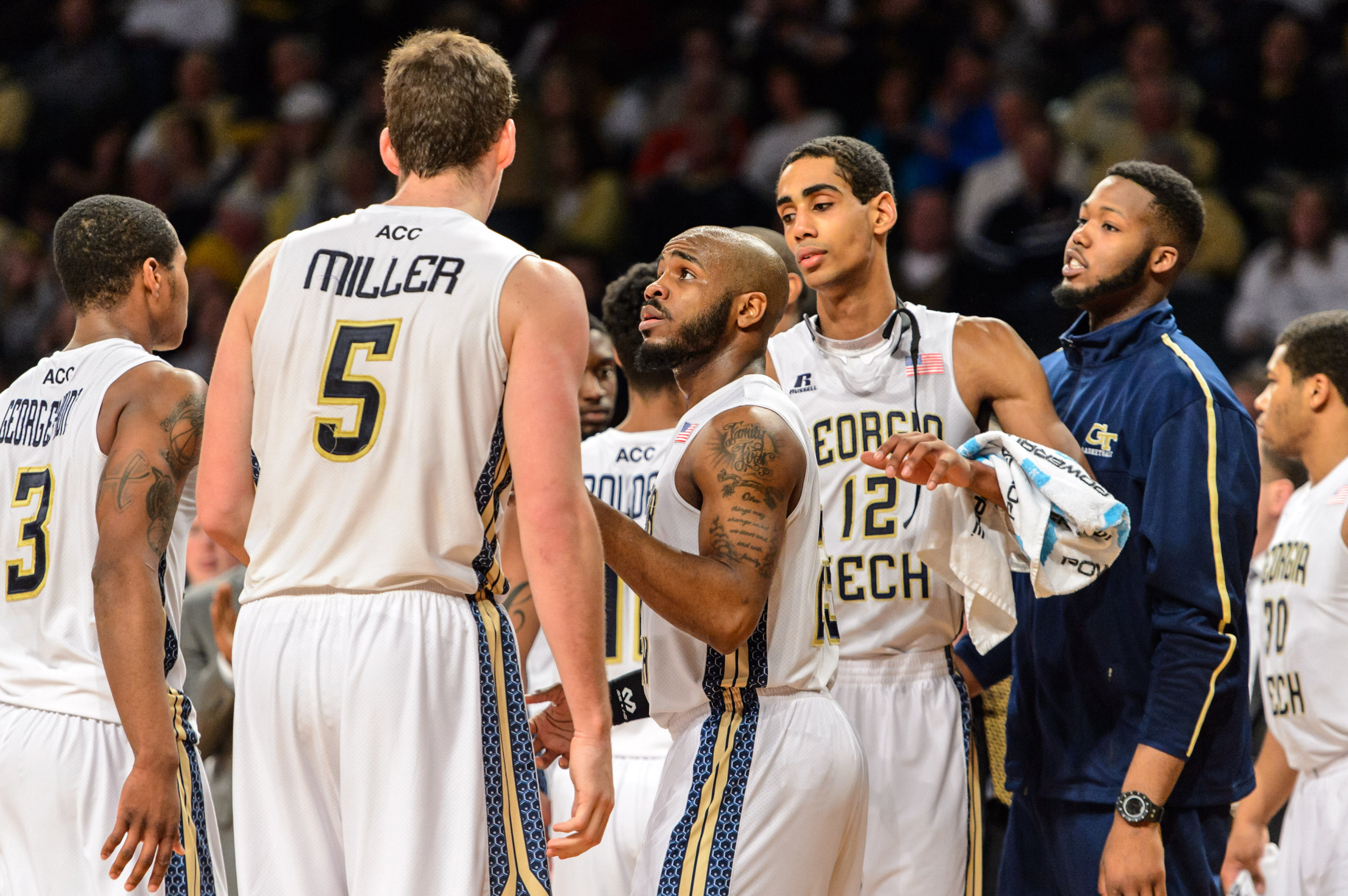 Trae Golden (23), Daniel Miller (5)